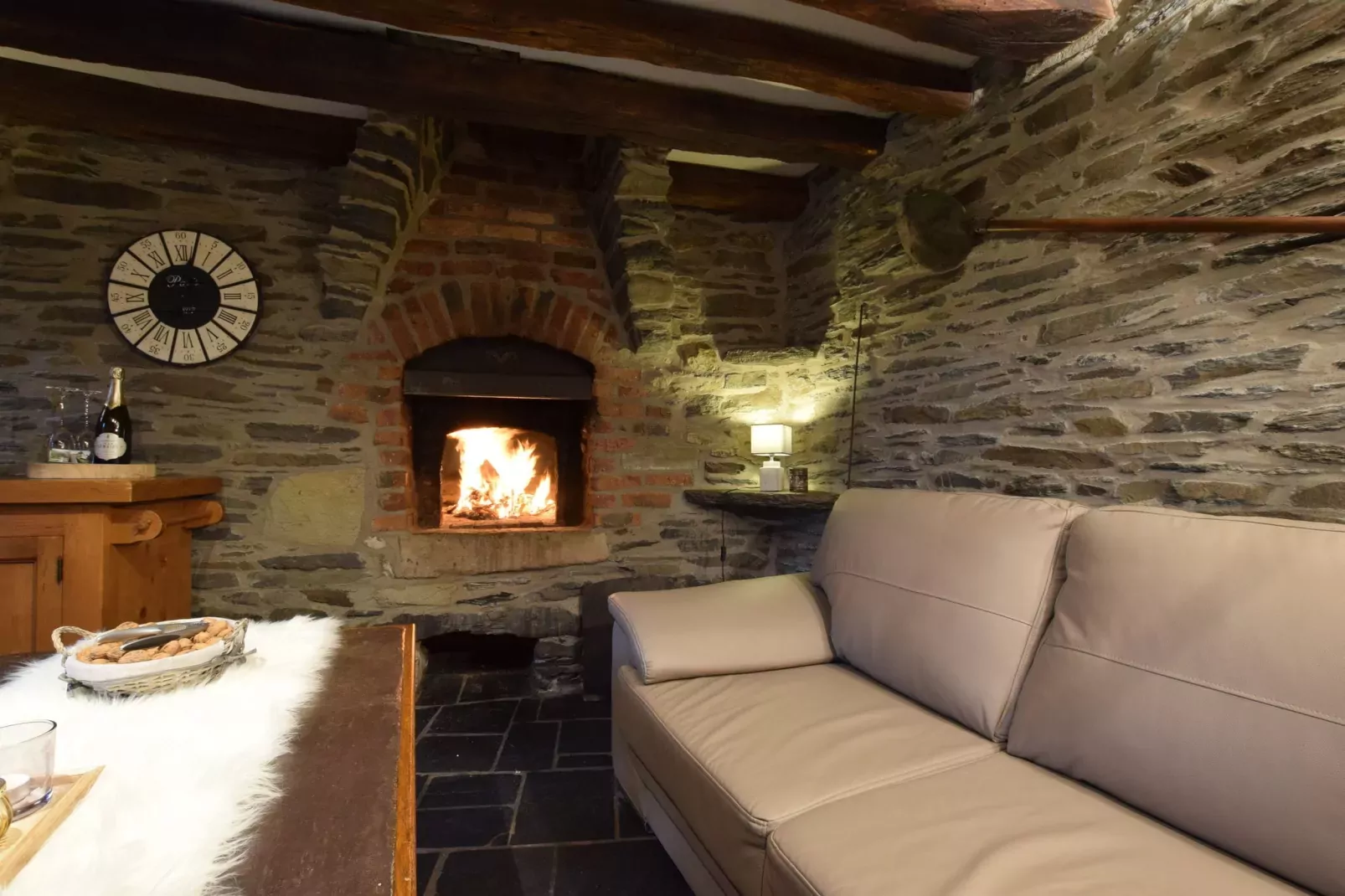 Le Mairlou-Living room