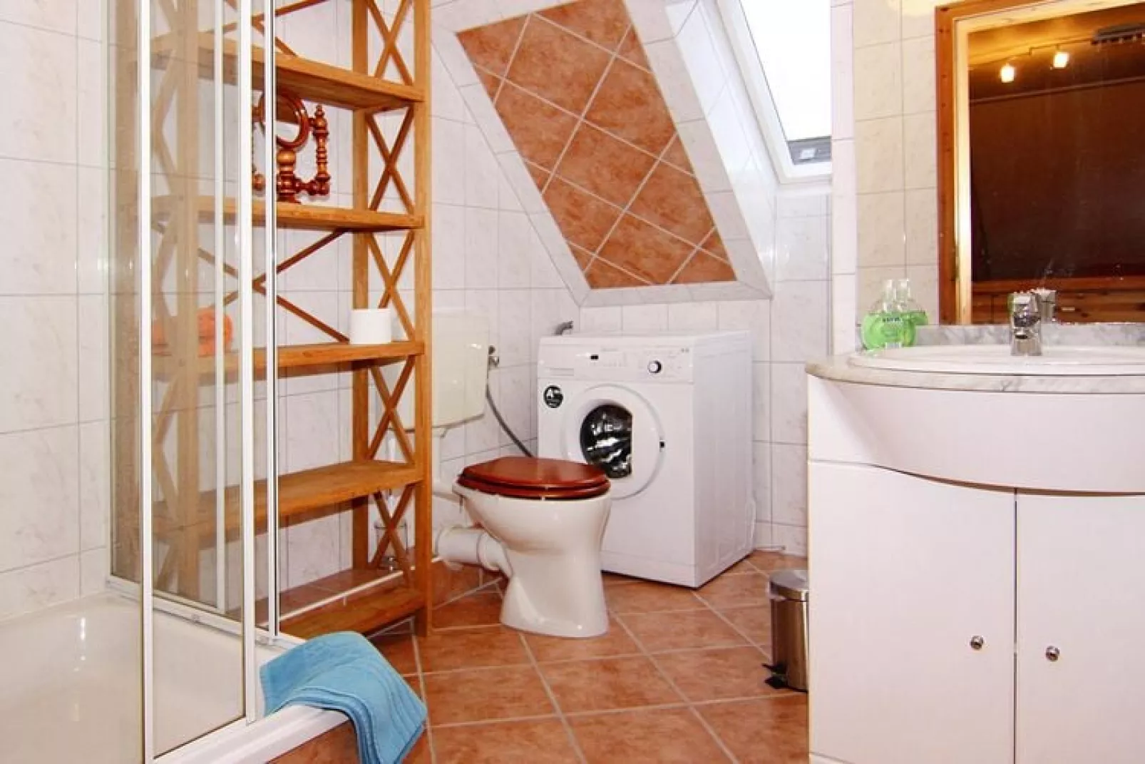 3-Raum-App in Lütow-Bathroom