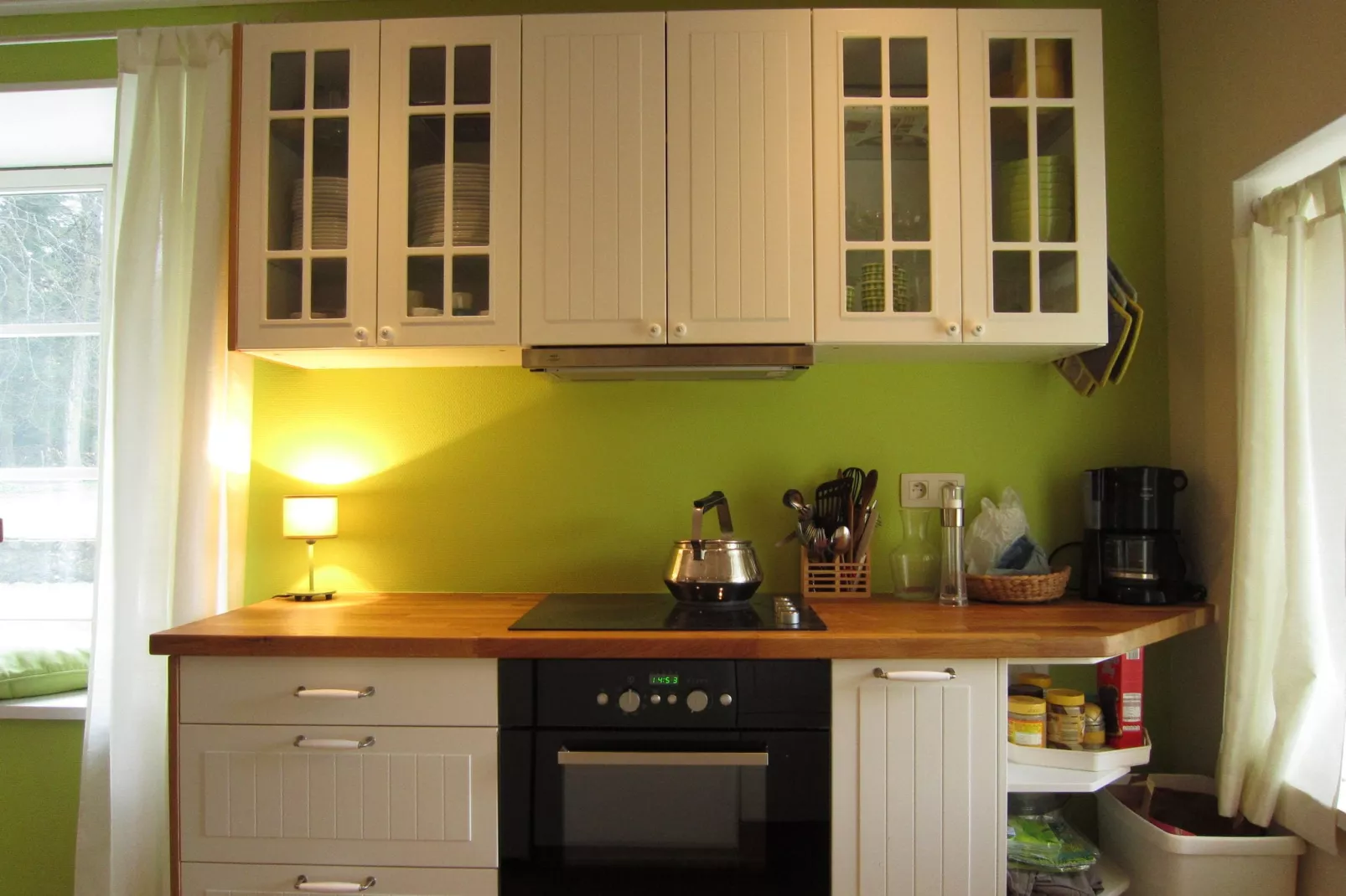 Nuts Castle-Kitchen