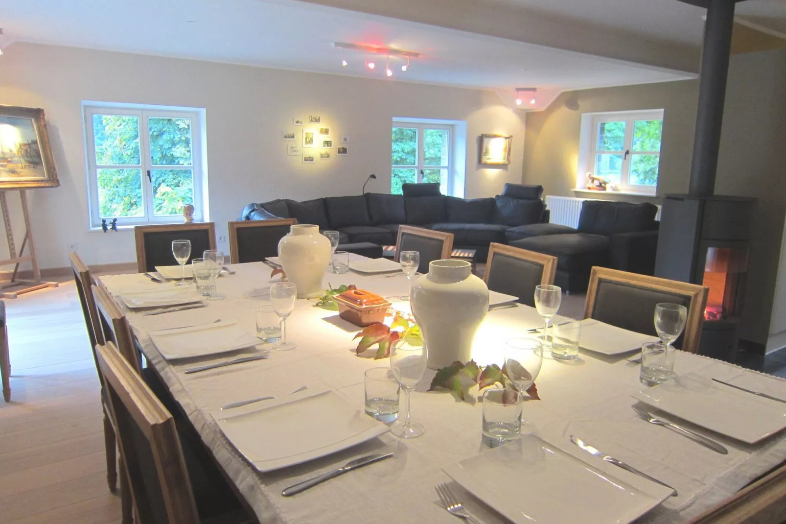 Nuts Castle-Dining room