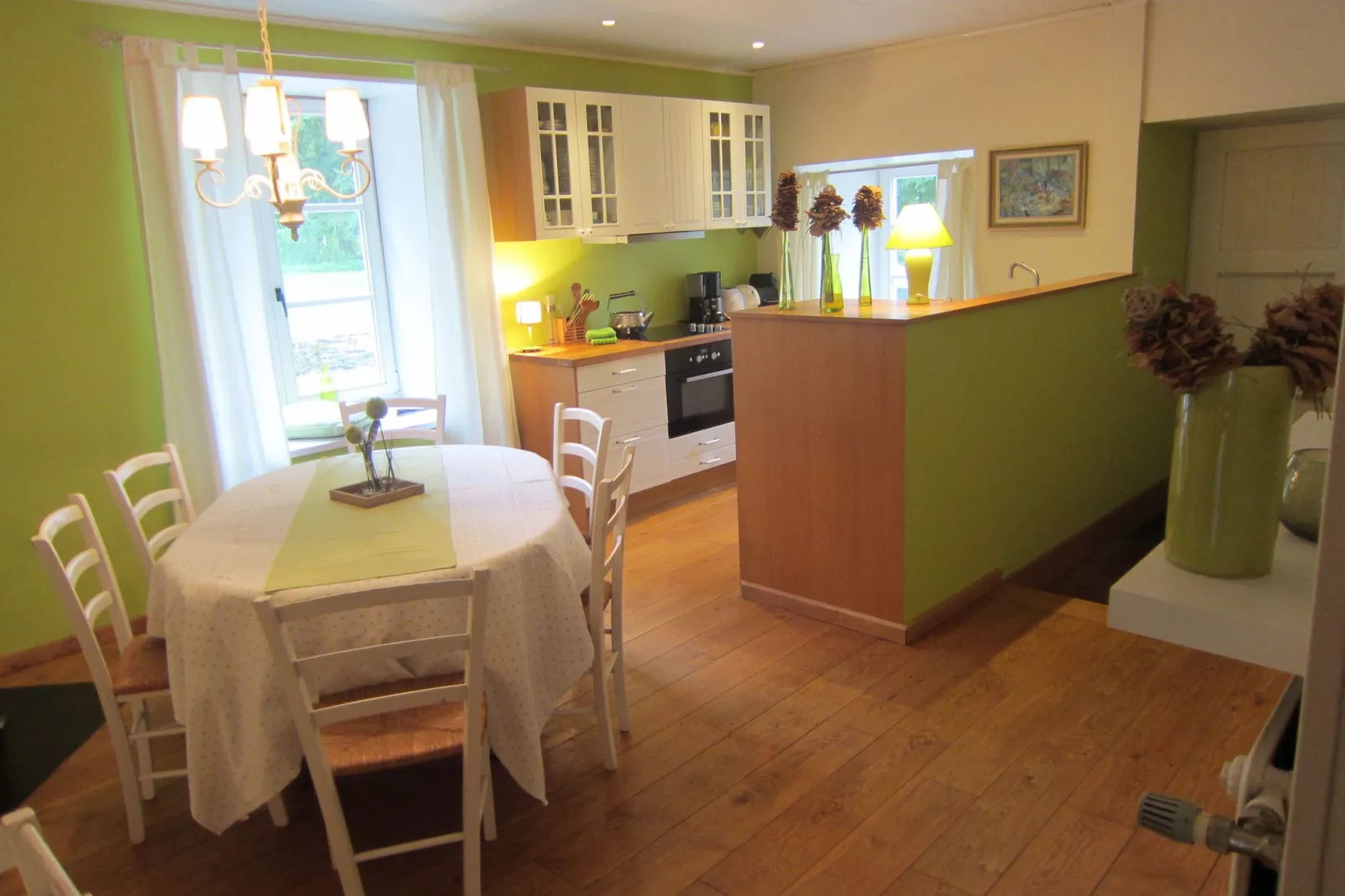 Nuts Castle-Dining room