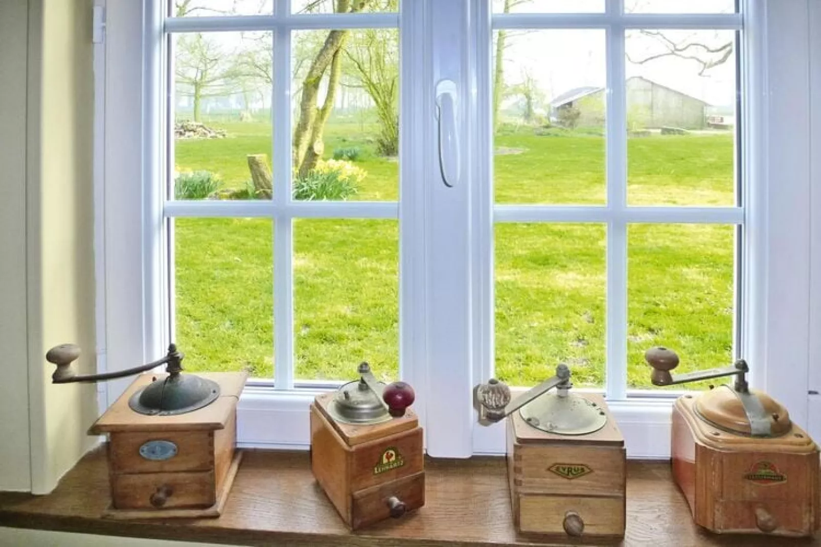 Semi-detached house Crasville-la-Rocquefort-Living room