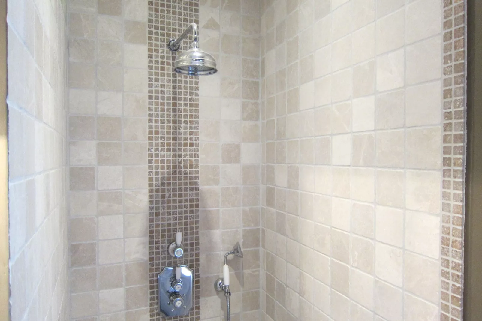 Nuts Castle-Bathroom