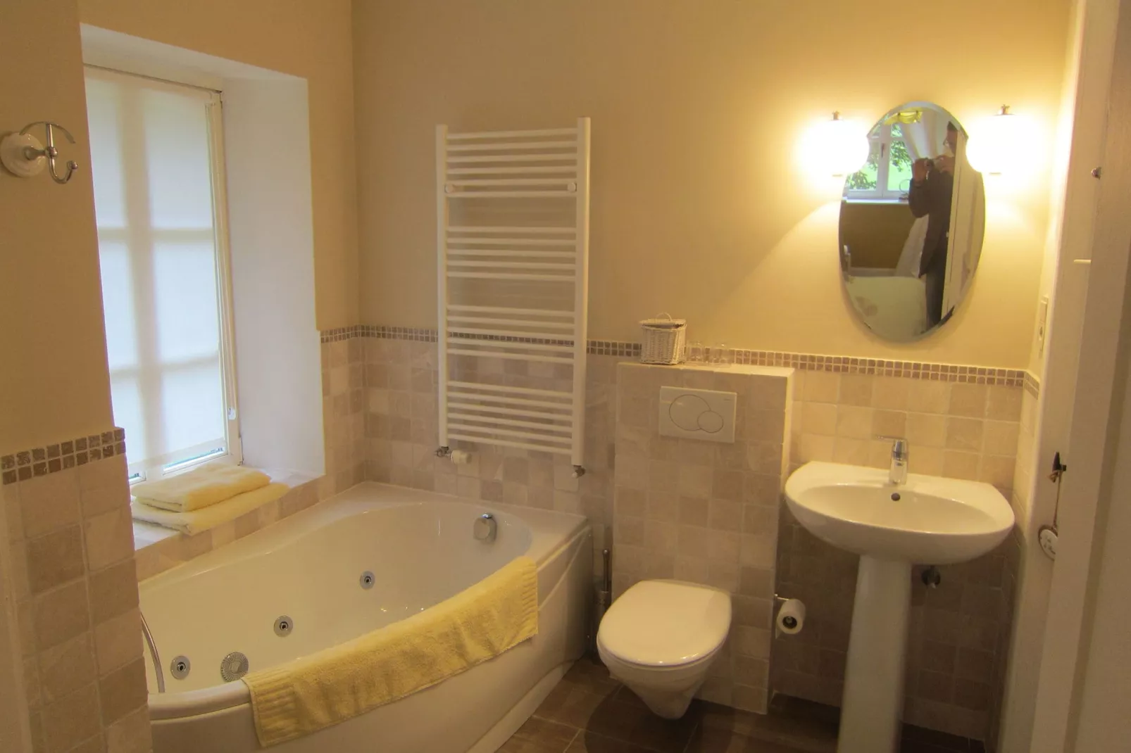 Nuts Castle-Bathroom