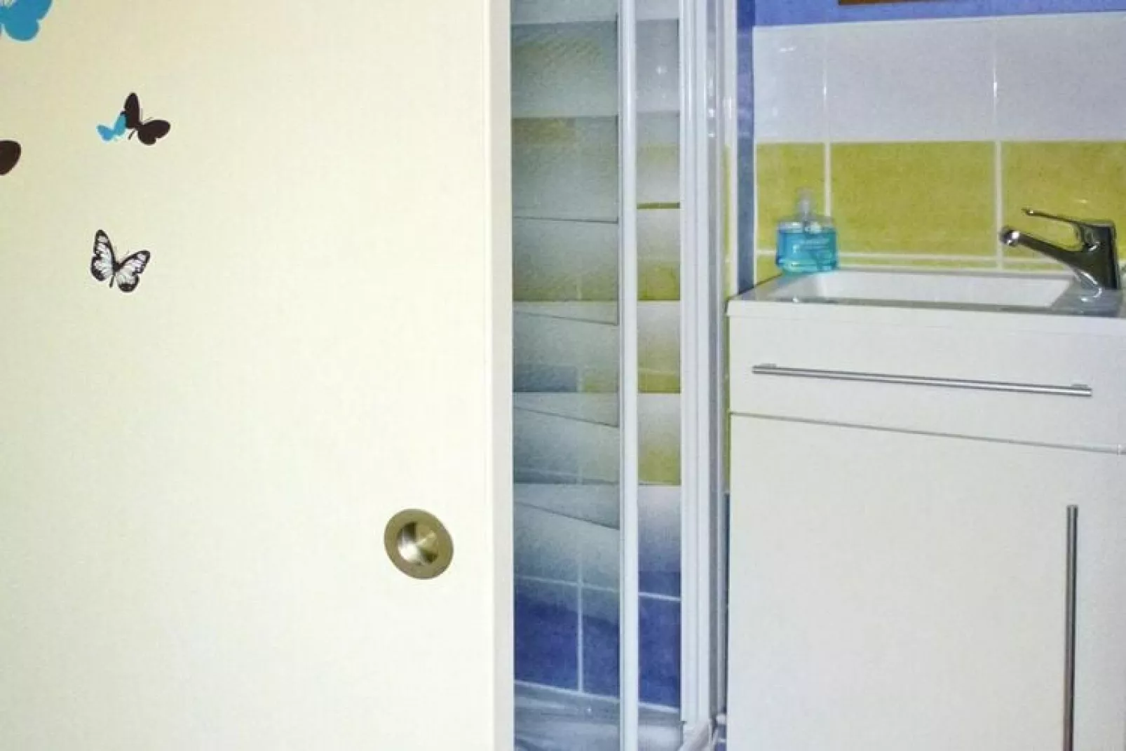 Semi-detached house Crasville-la-Rocquefort-Bathroom