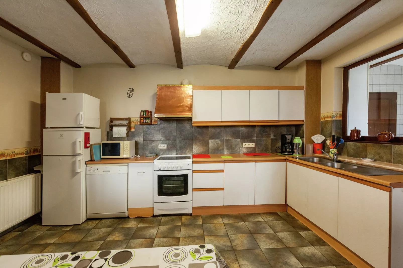 Bourcy-Kitchen