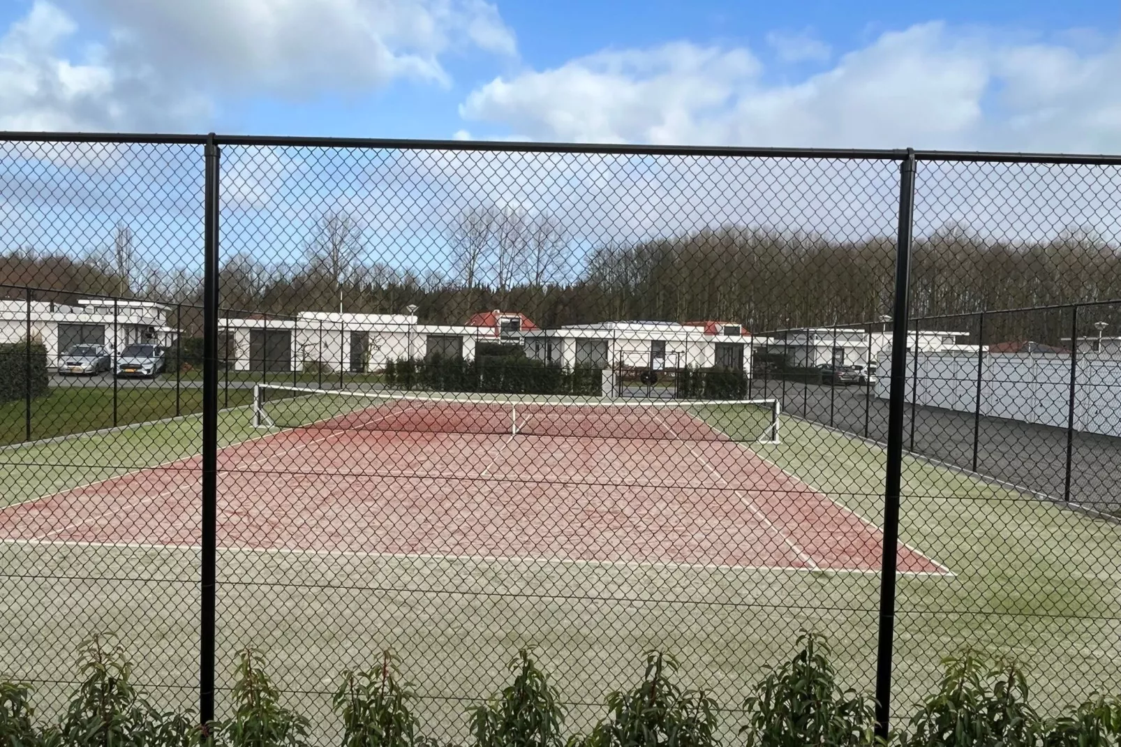 Villa 3900 - Harderwold 398-Parkeinrichtungen