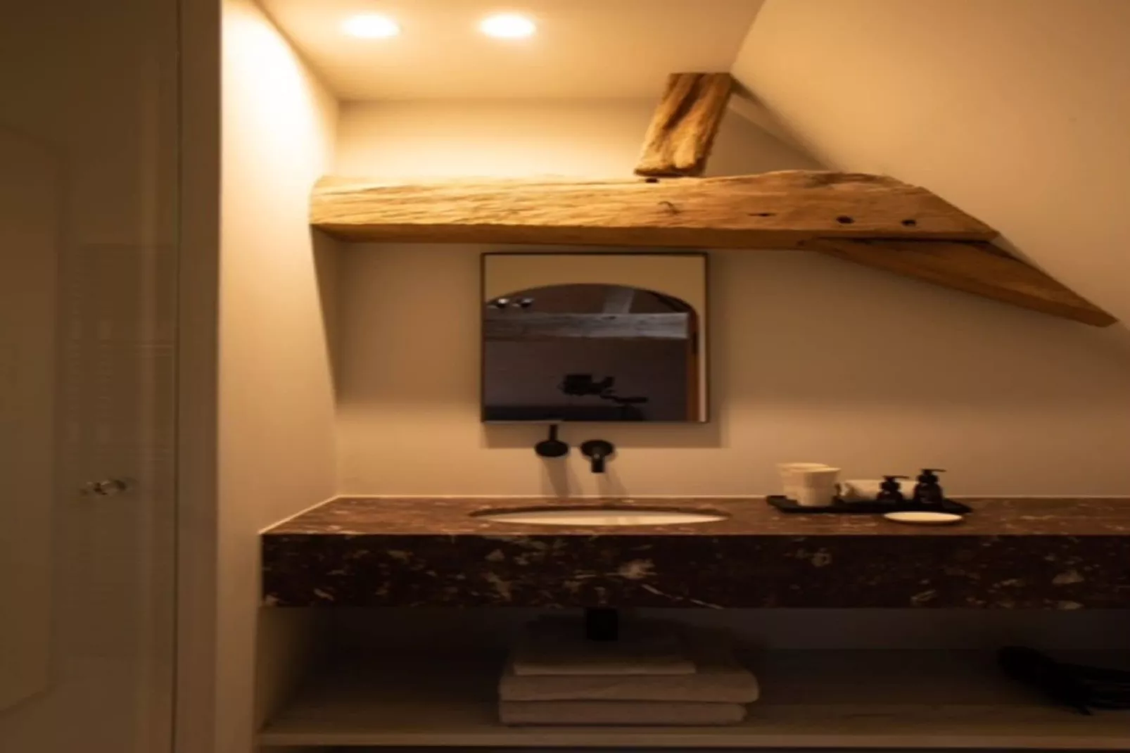 Herenhoeve de Bockhof-Bathroom