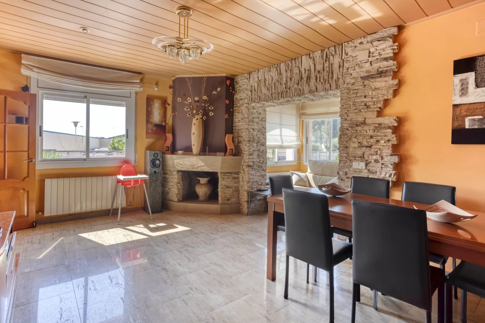 Casa Ausias-Living room