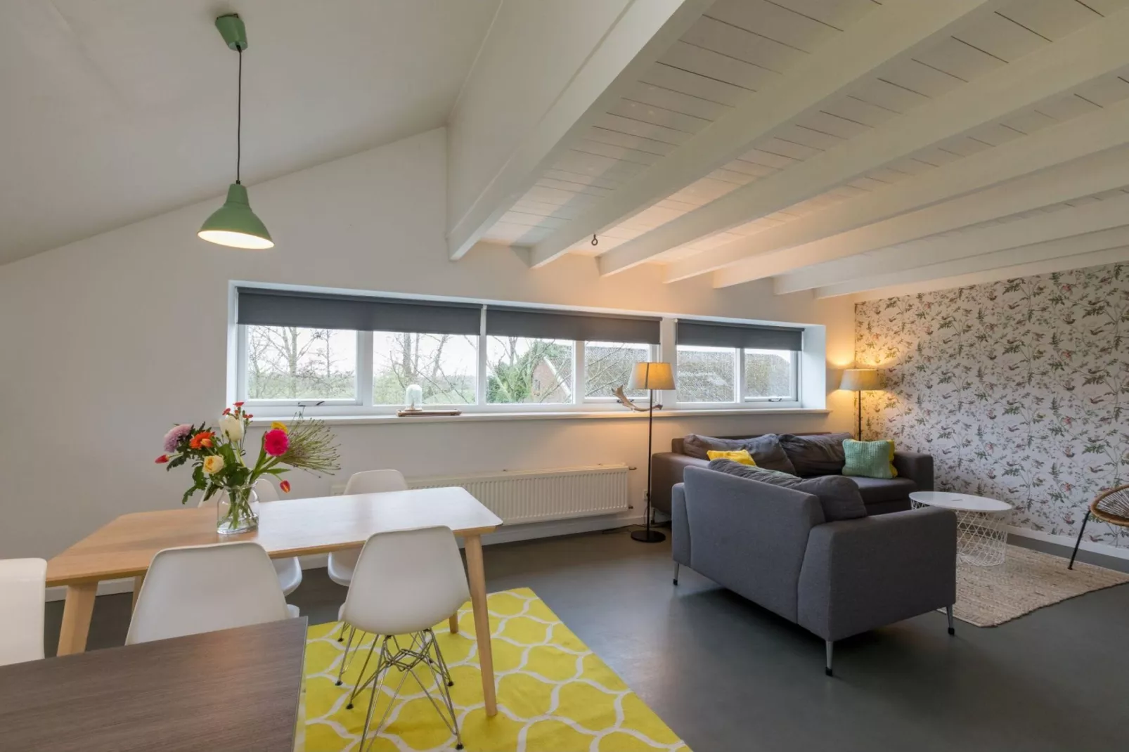 Appartement - Kon Emmaweg 6  Vrouwenpolder bovenapp-Living room