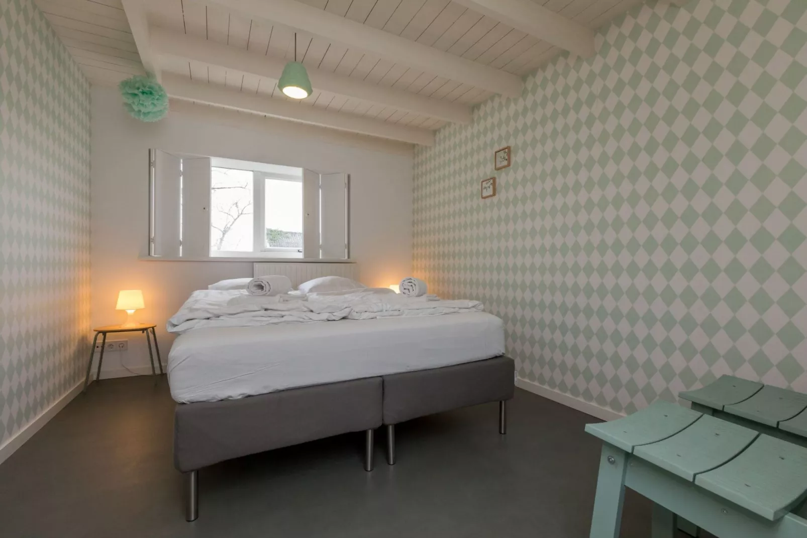 Appartement - Kon Emmaweg 6  Vrouwenpolder bovenapp-Bedroom