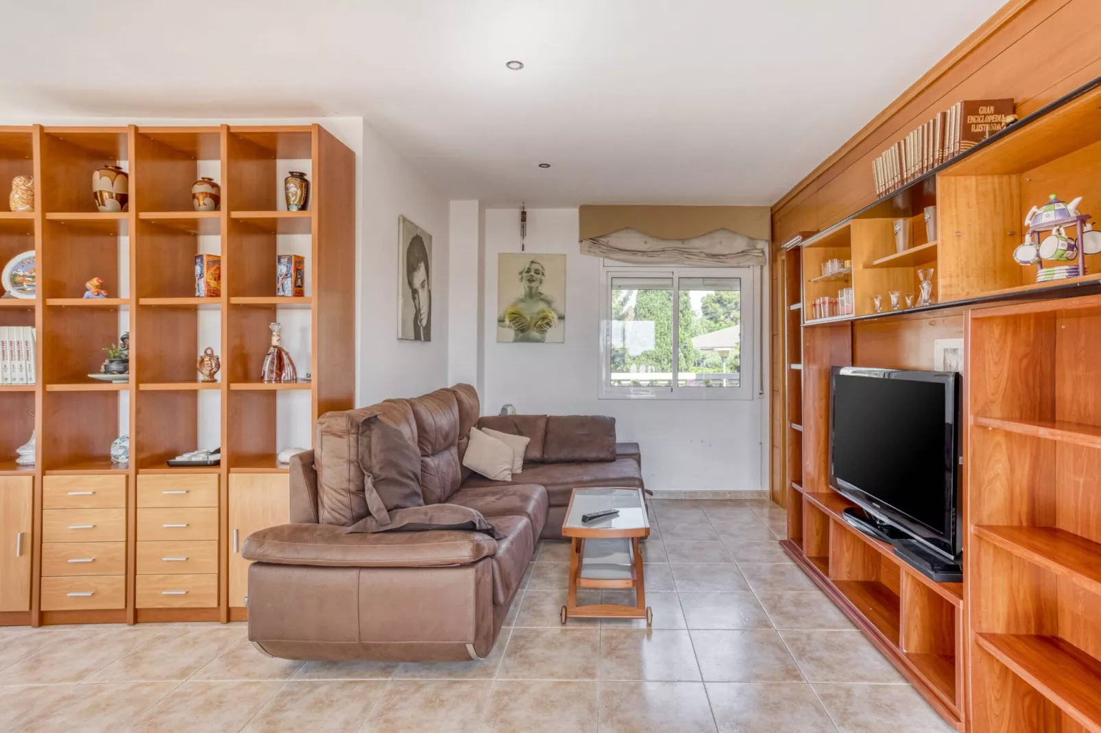 Casa Ausias-Living room