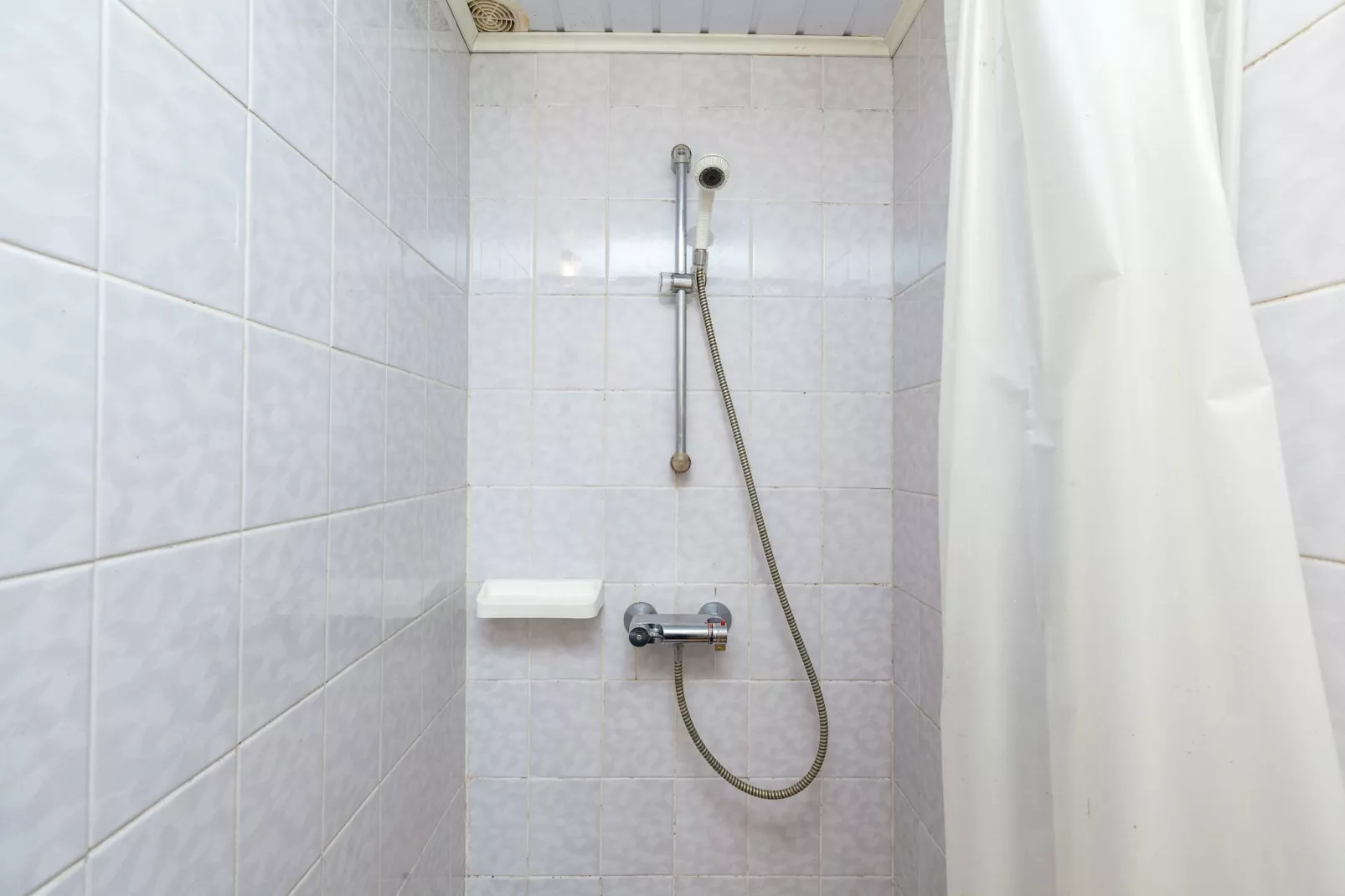 Bourcy-Bathroom