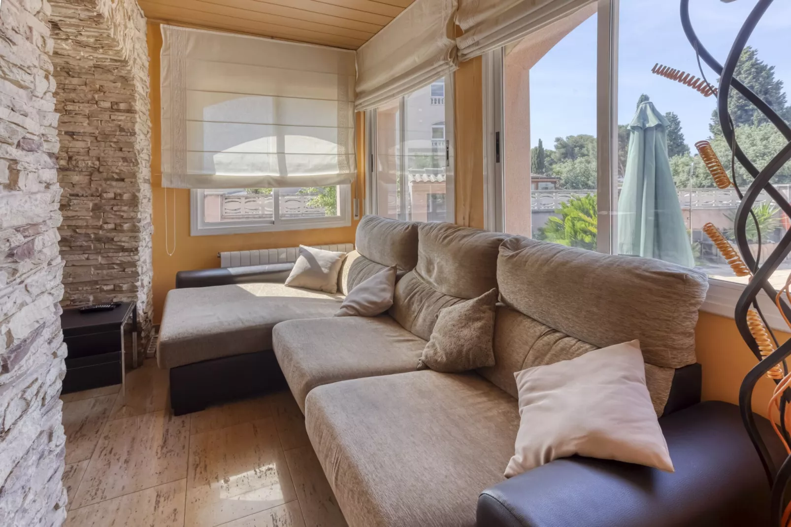 Casa Ausias-Living room