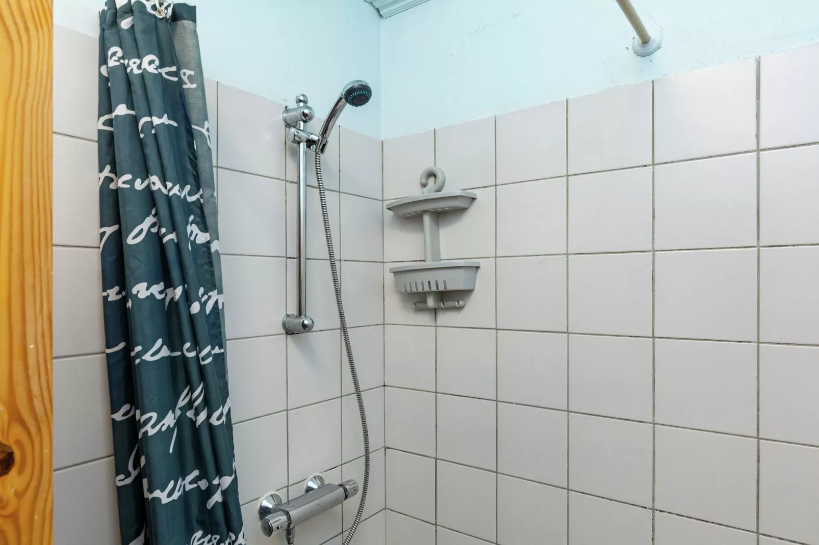 Bourcy-Bathroom