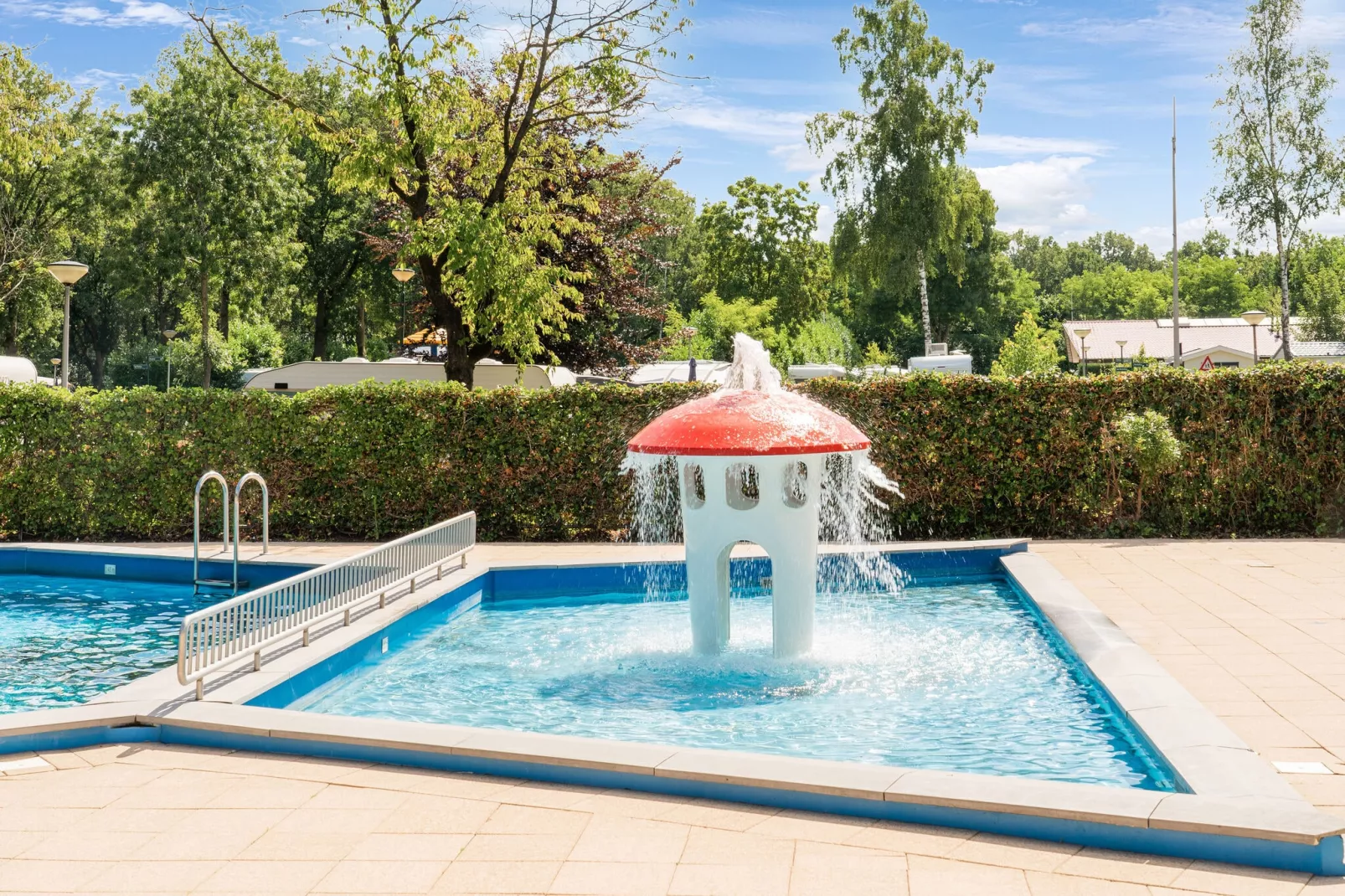Steenmarter-Pool
