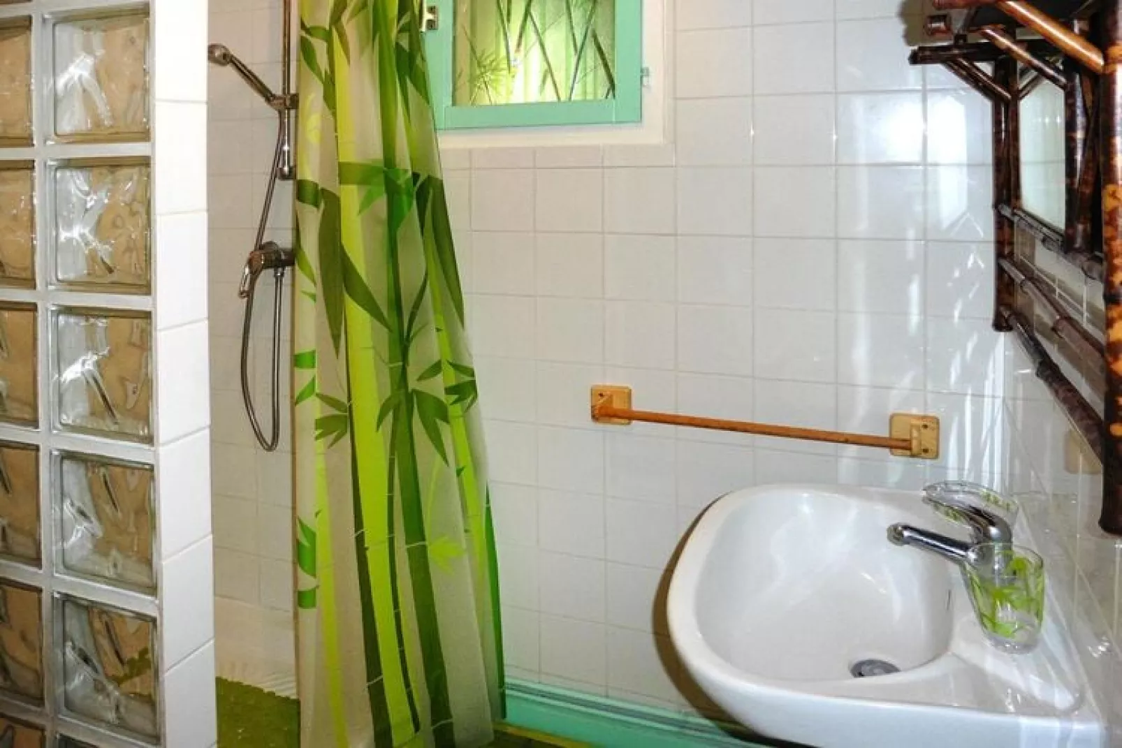 Holiday home La Poterie Cap d'Antifer-Bathroom
