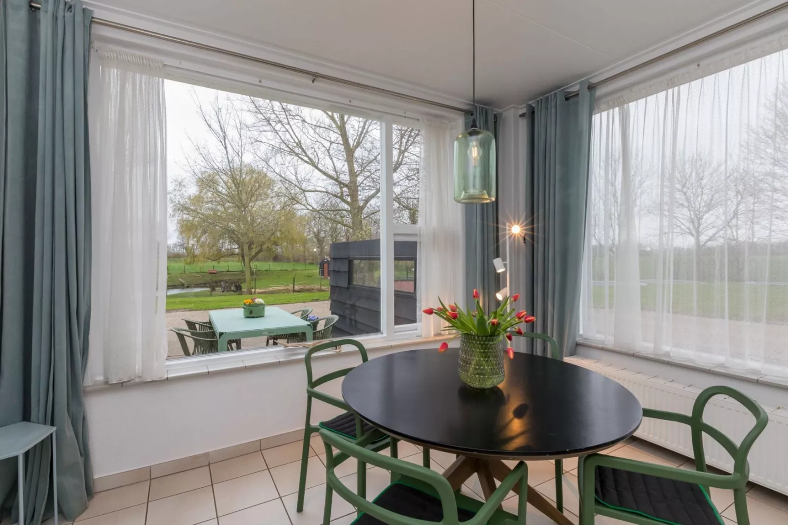 Appartement - Kon Emmaweg 6  beneden app-Living room