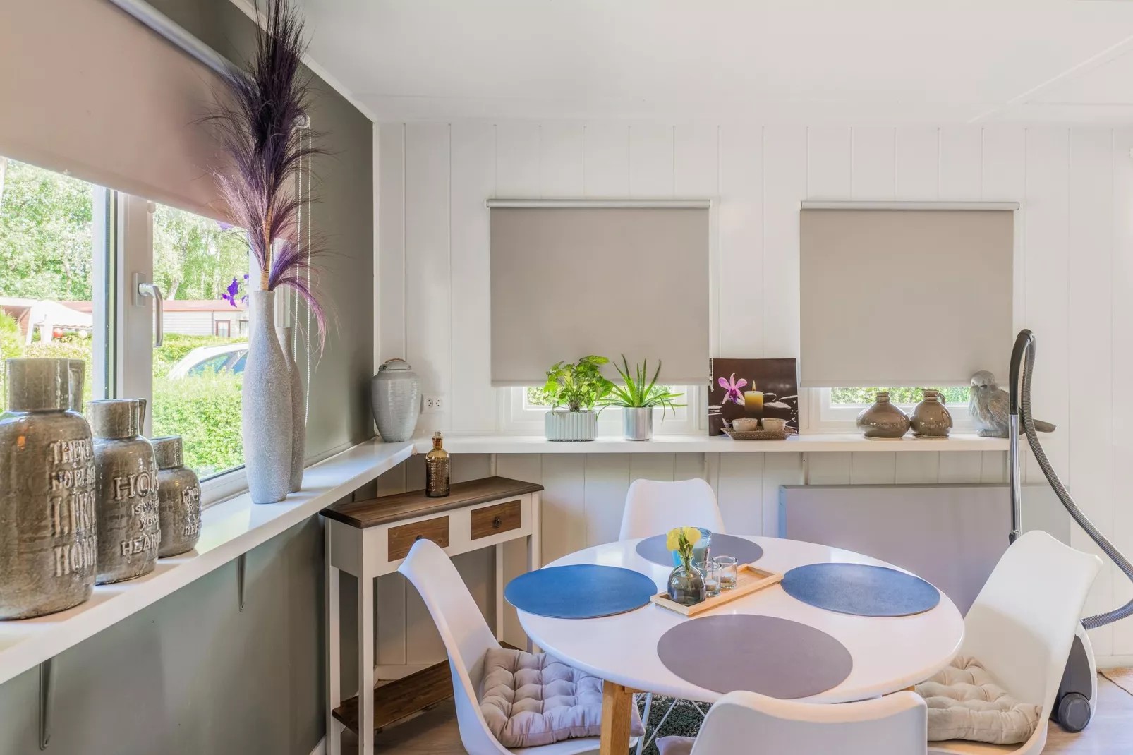 Steenmarter-Dining room