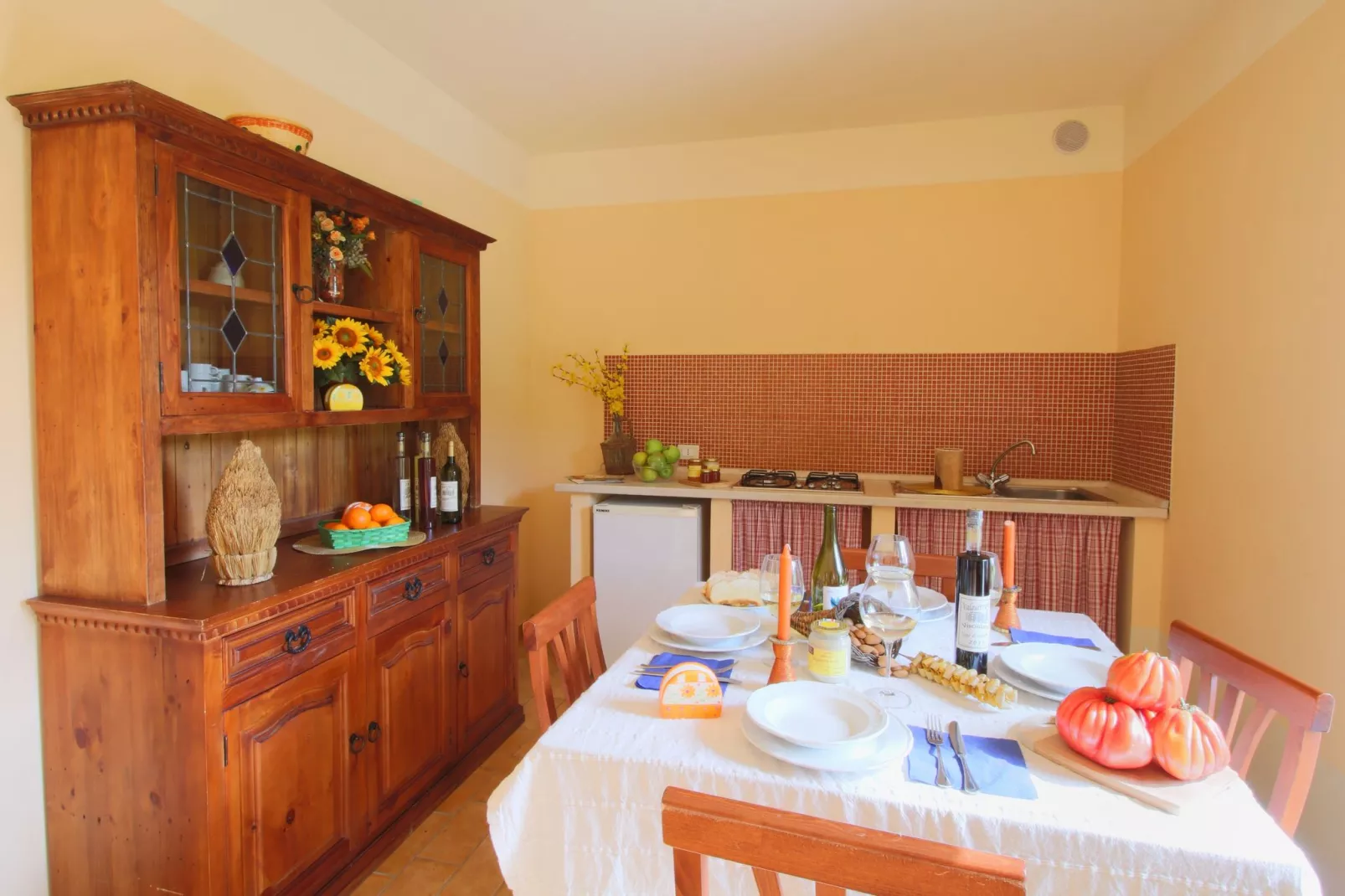 Orzo-Dining room