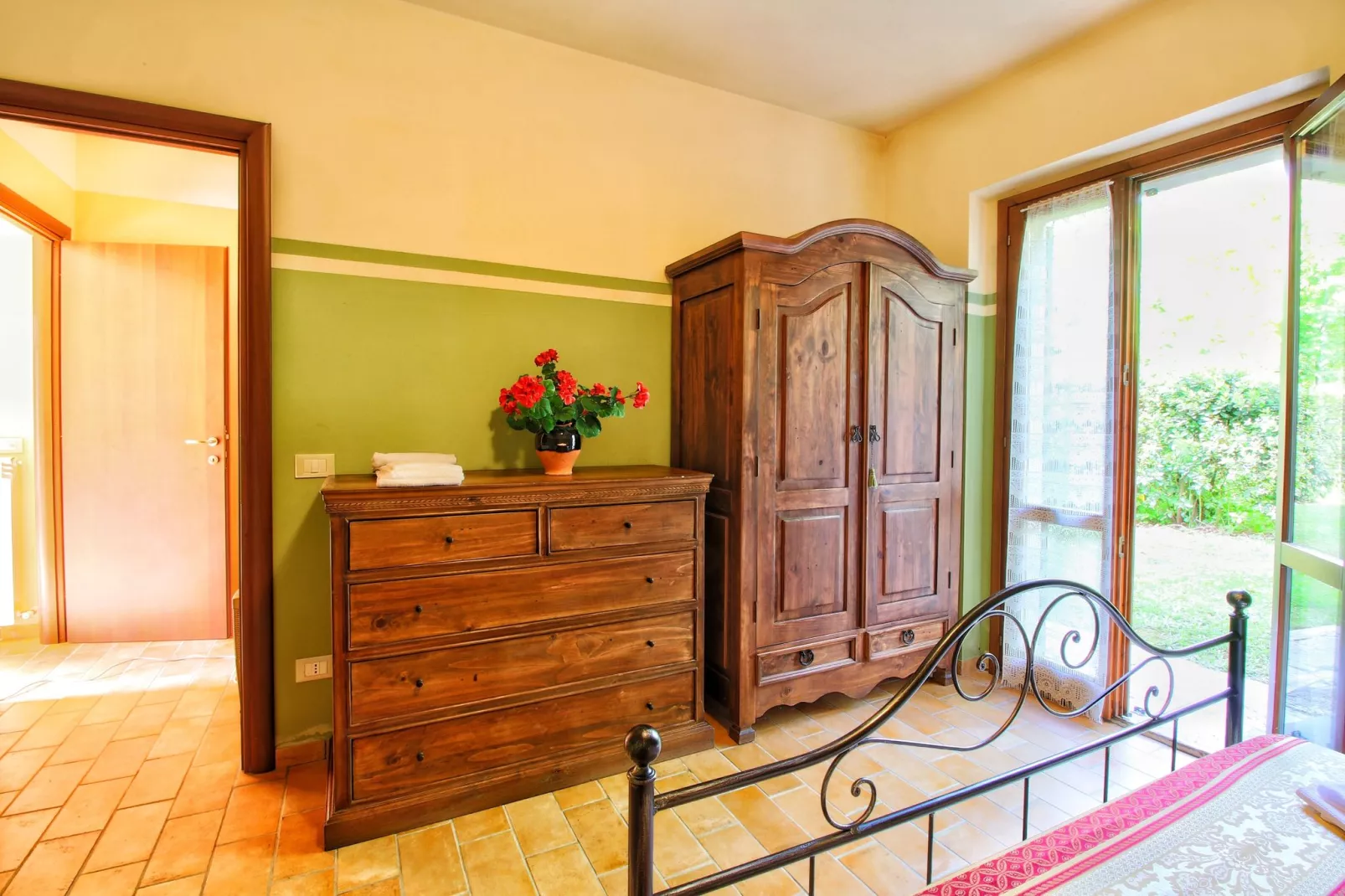 Orzo-Bedroom