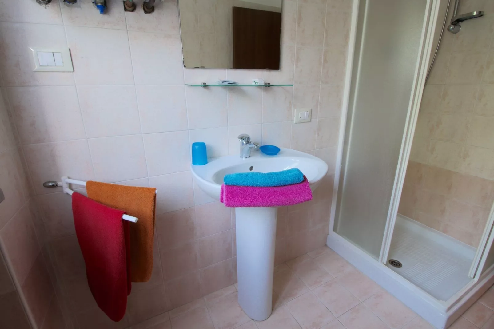 Orzo-Bathroom