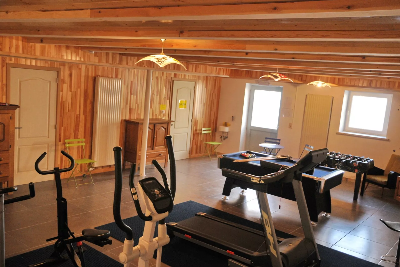 Stone Lodge-Recreation room