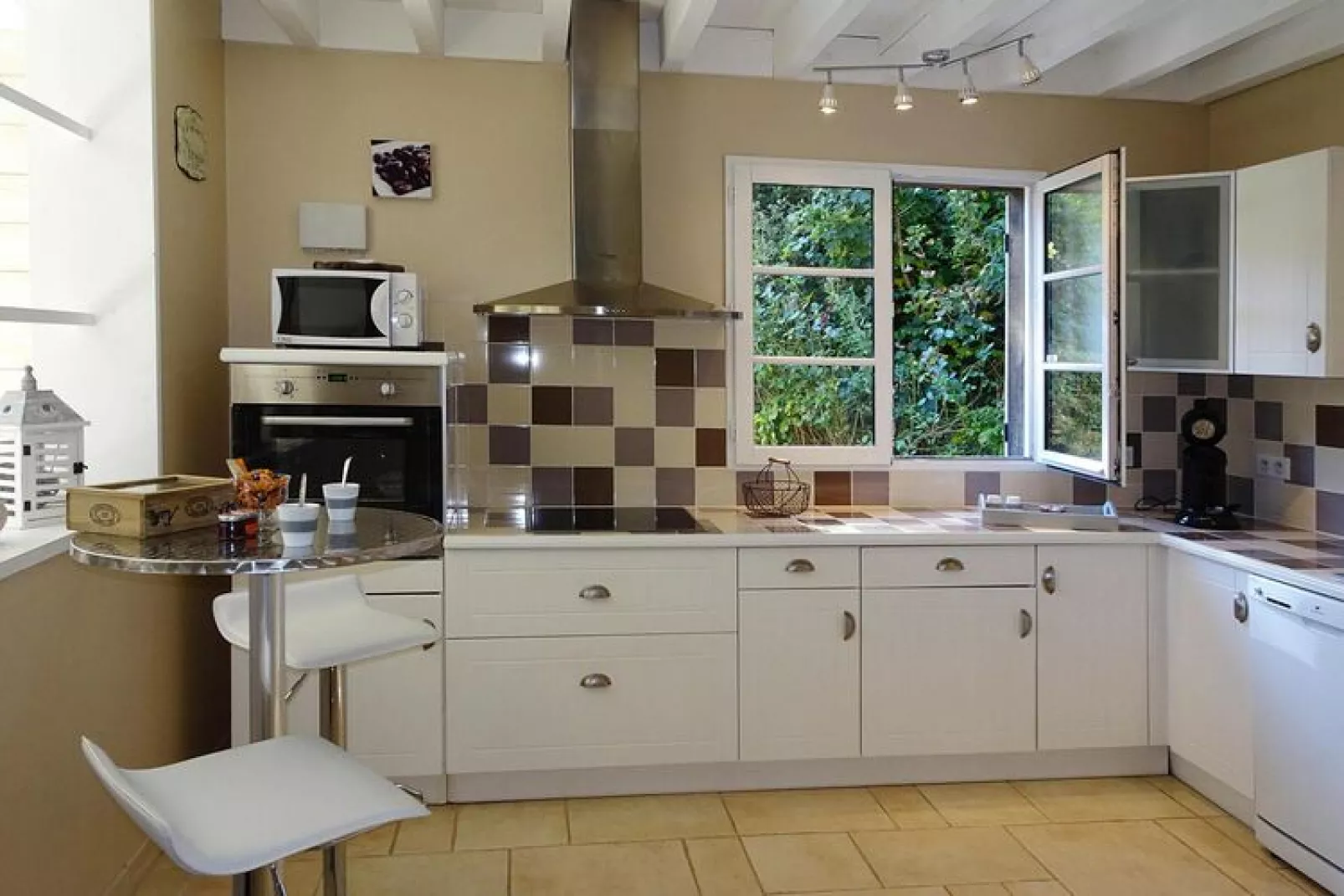 Holiday home St Martin-aux-Buneaux-Kitchen