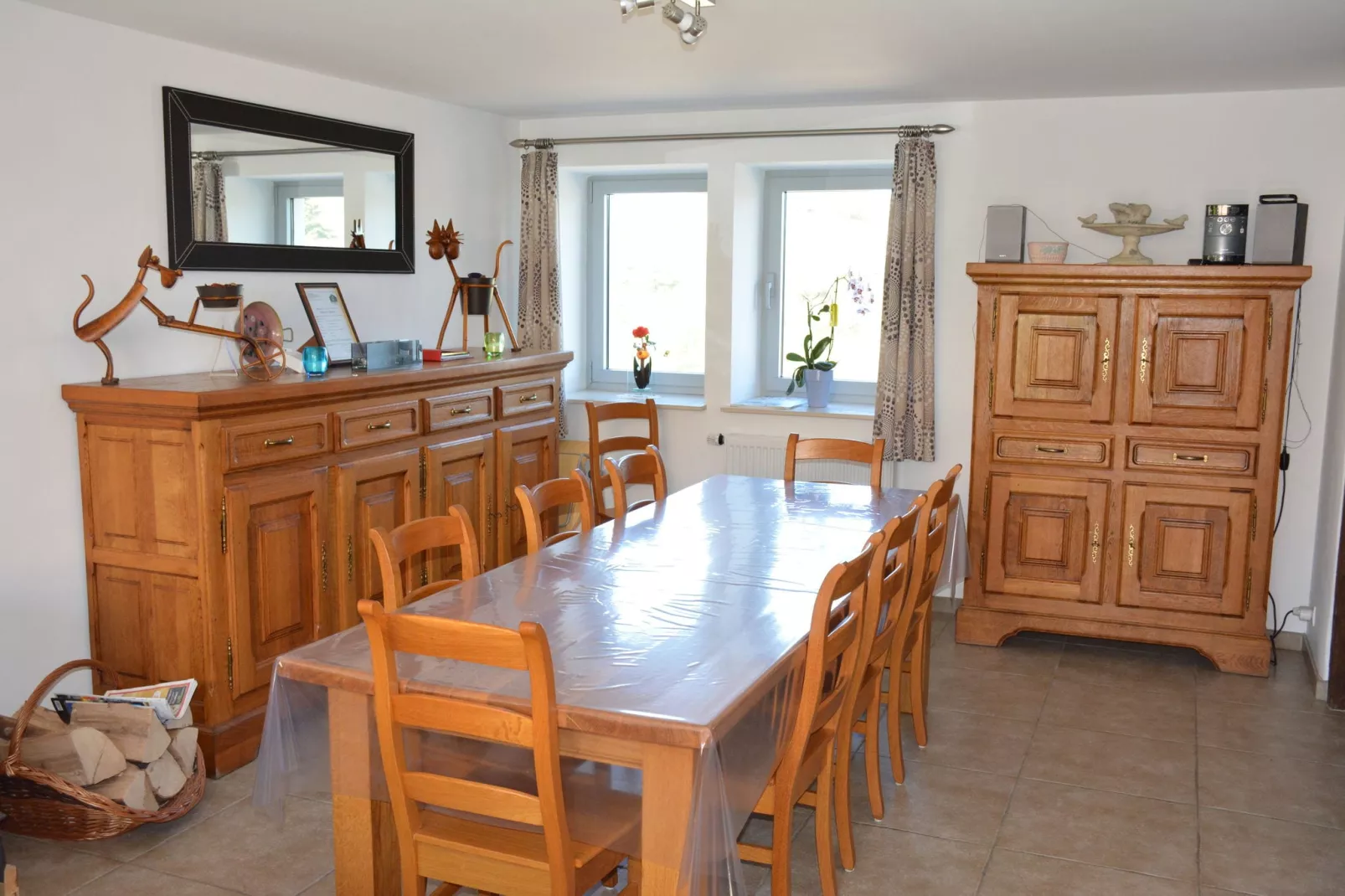 Aux Hirondelles-Dining room