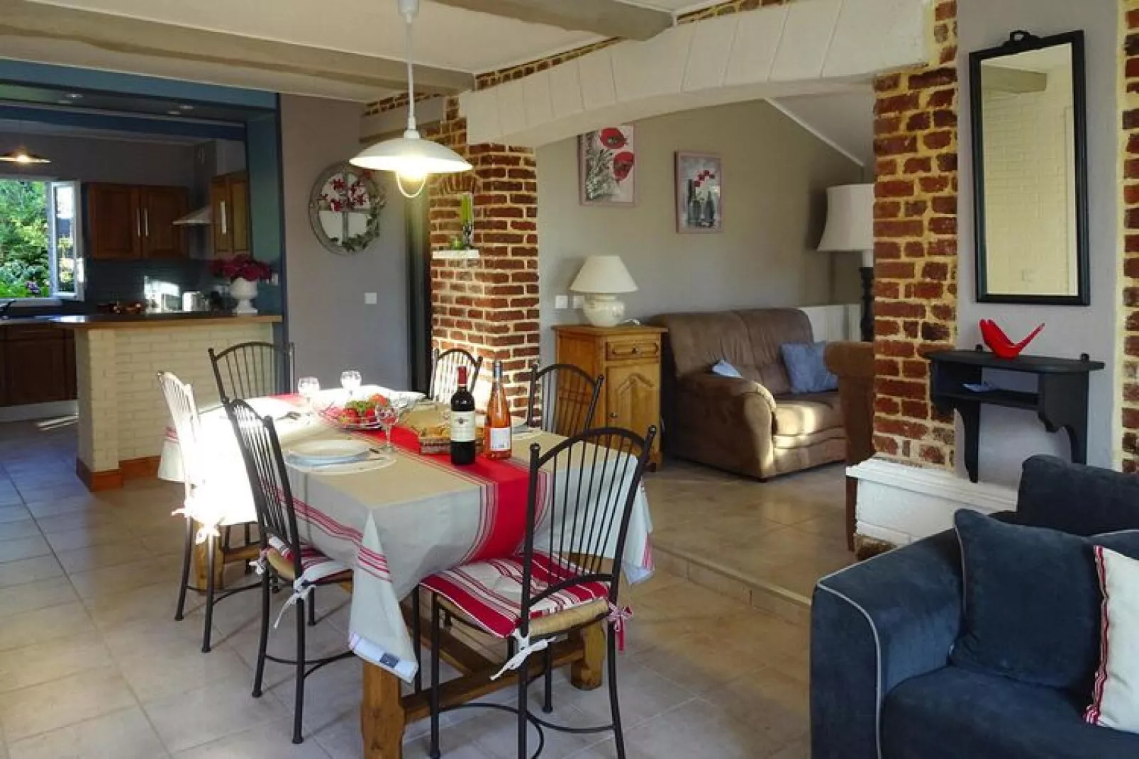 Holiday home, Les Grandes-Ventes-La Rosée-La Rosée-Dining room