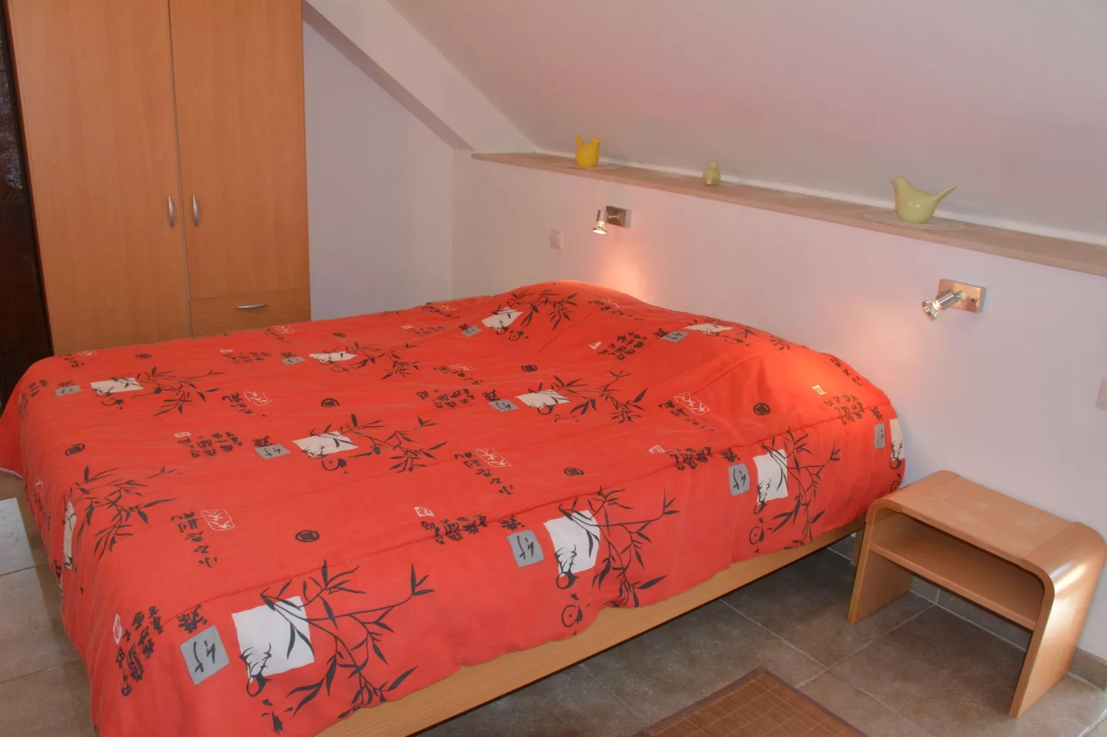Aux Hirondelles-Bedroom