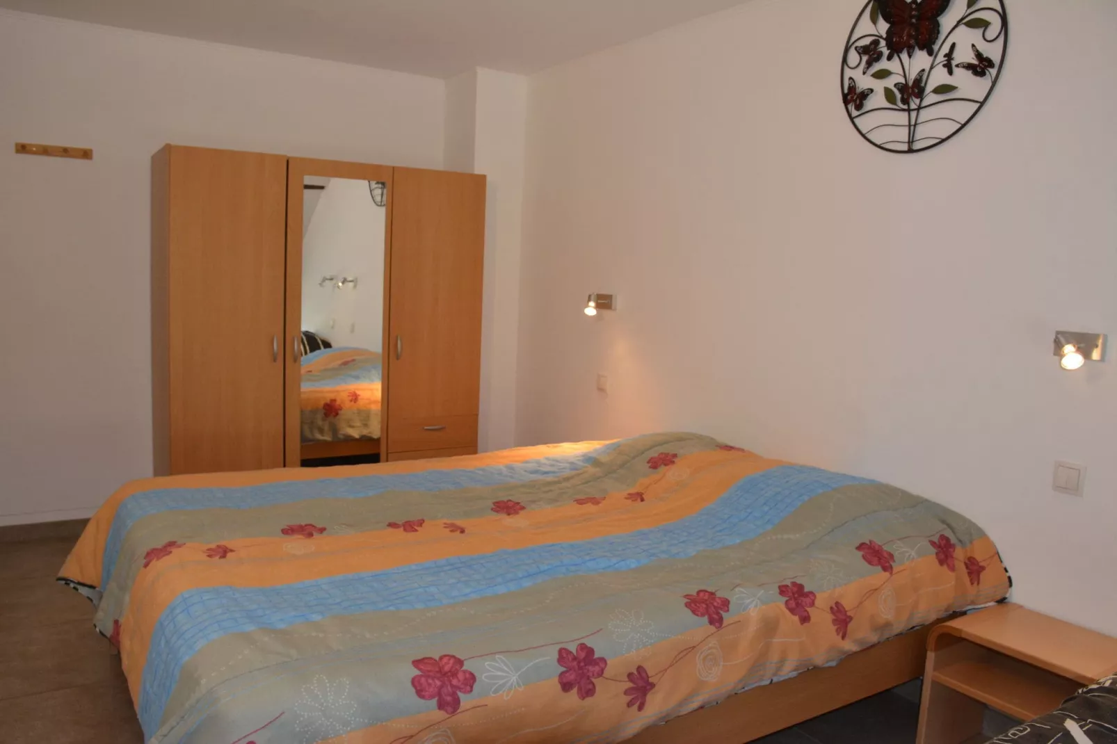 Aux Hirondelles-Bedroom