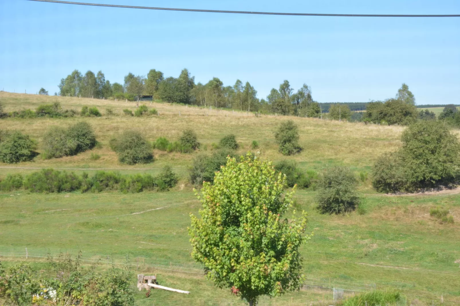 Aux Hirondelles-View summer