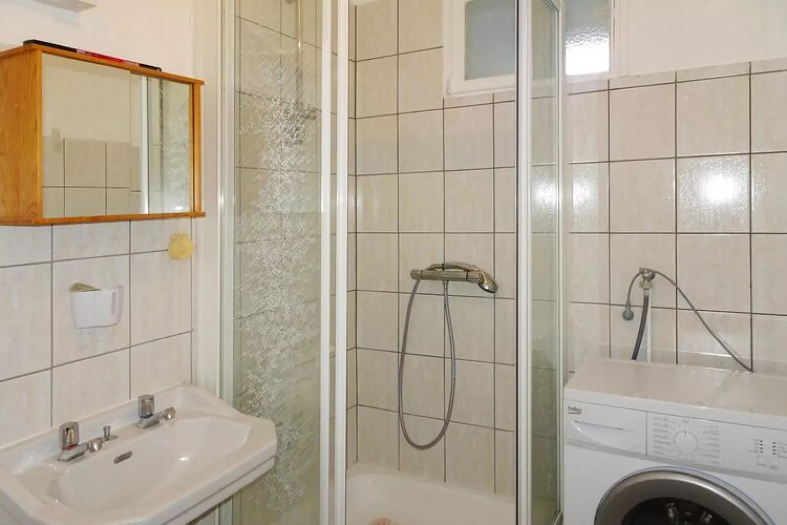 Semi-detached house Fécamp-Bathroom