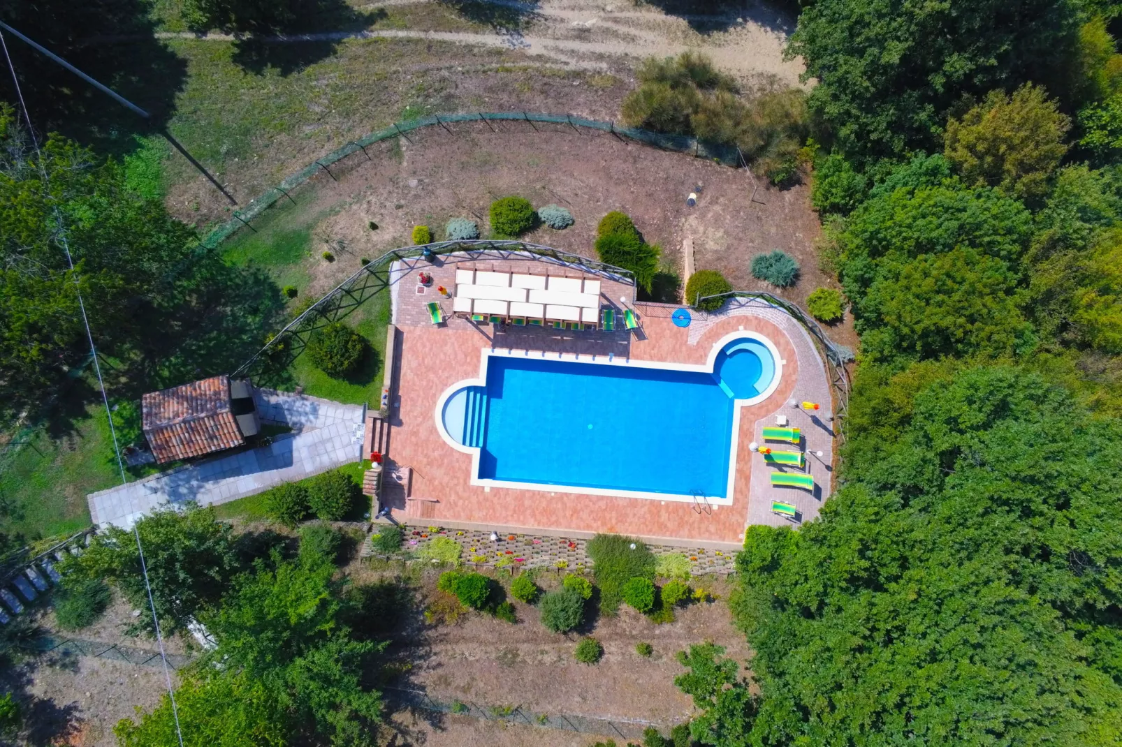 Il Papavero-Pool