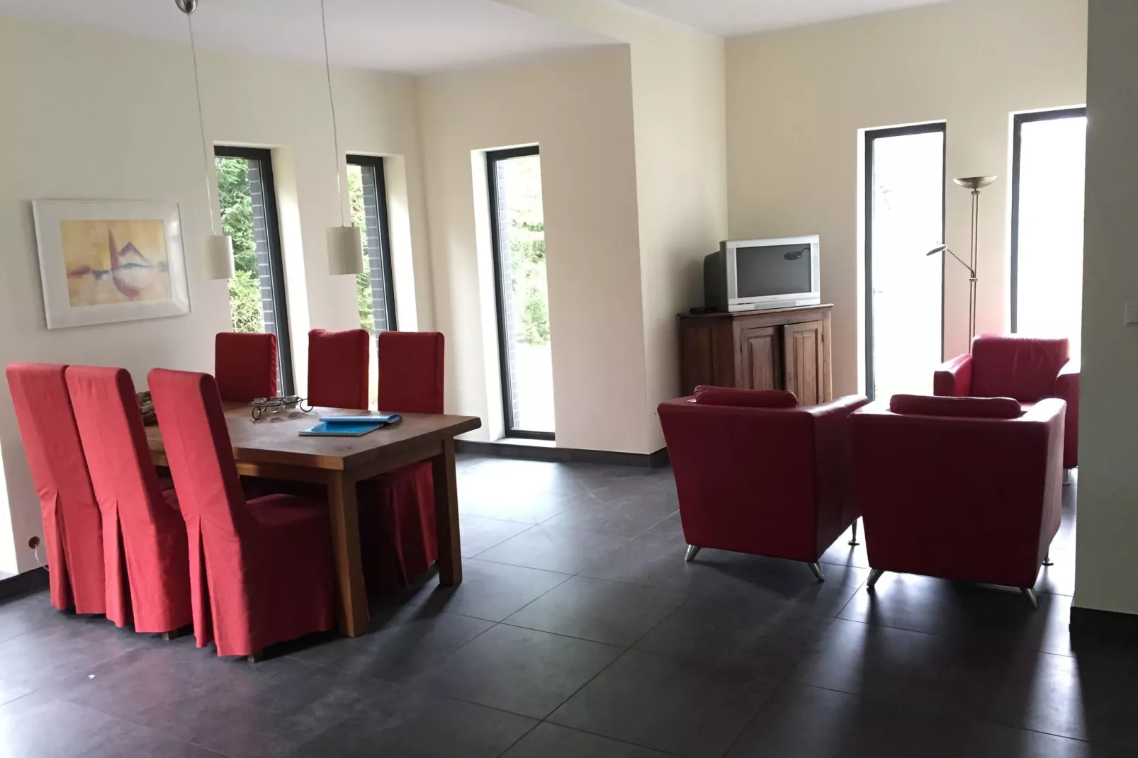 Lacus-Dining room