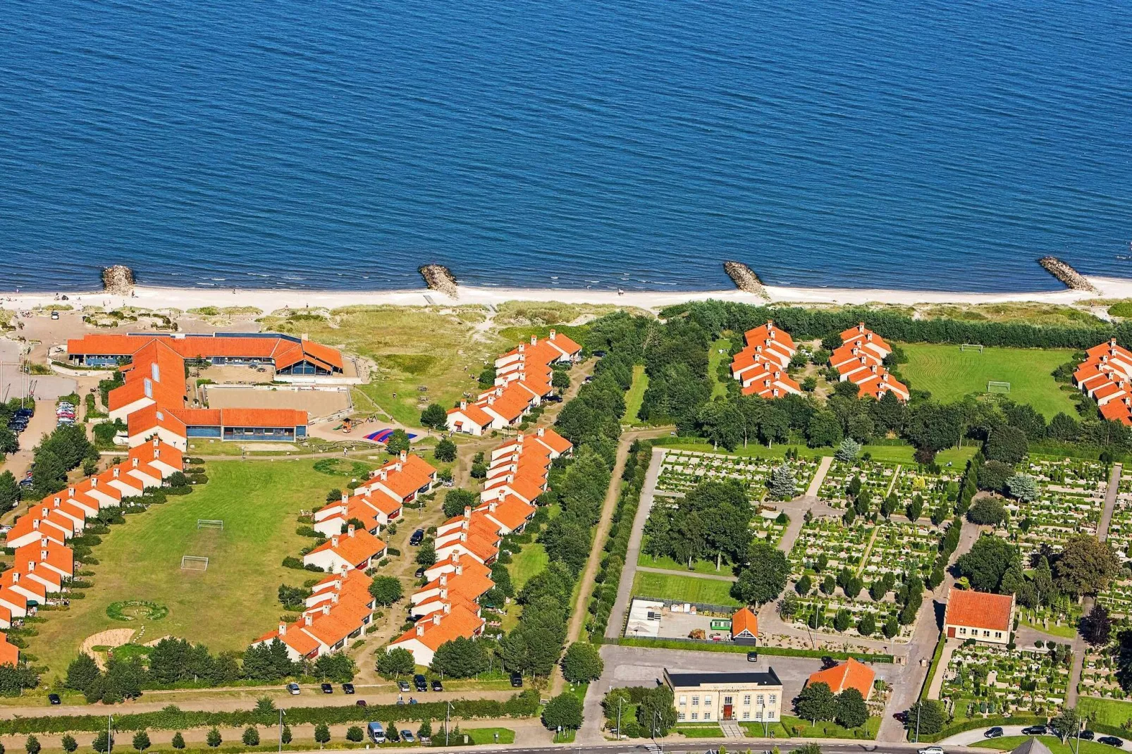 3 room,w/partially seaview-Water view