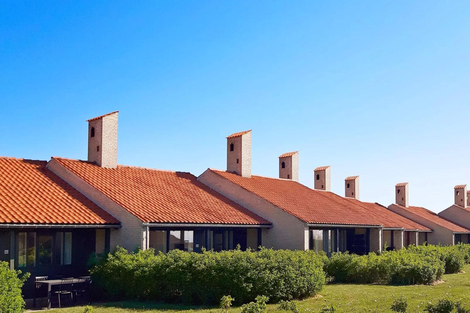 3 room,w/partially seaview-Outdoor