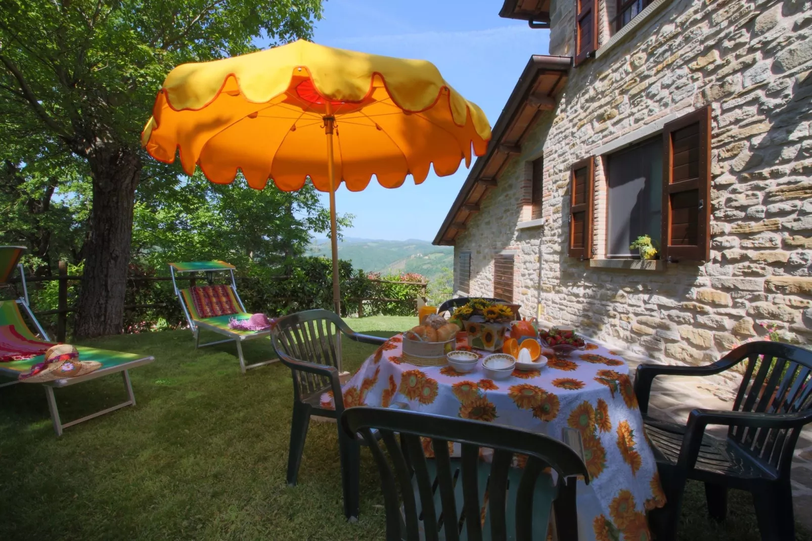 Il Girasole-Terrasse/Balkon