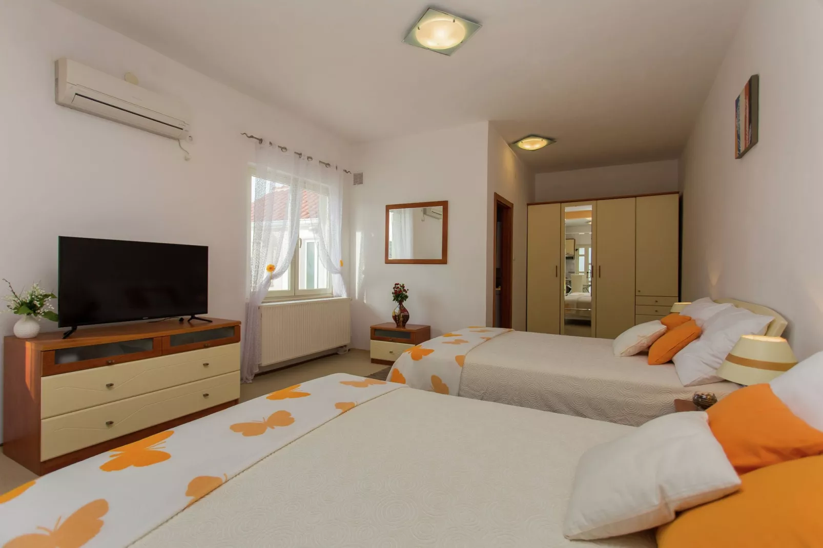 Villa Almas holiday house-Bedroom