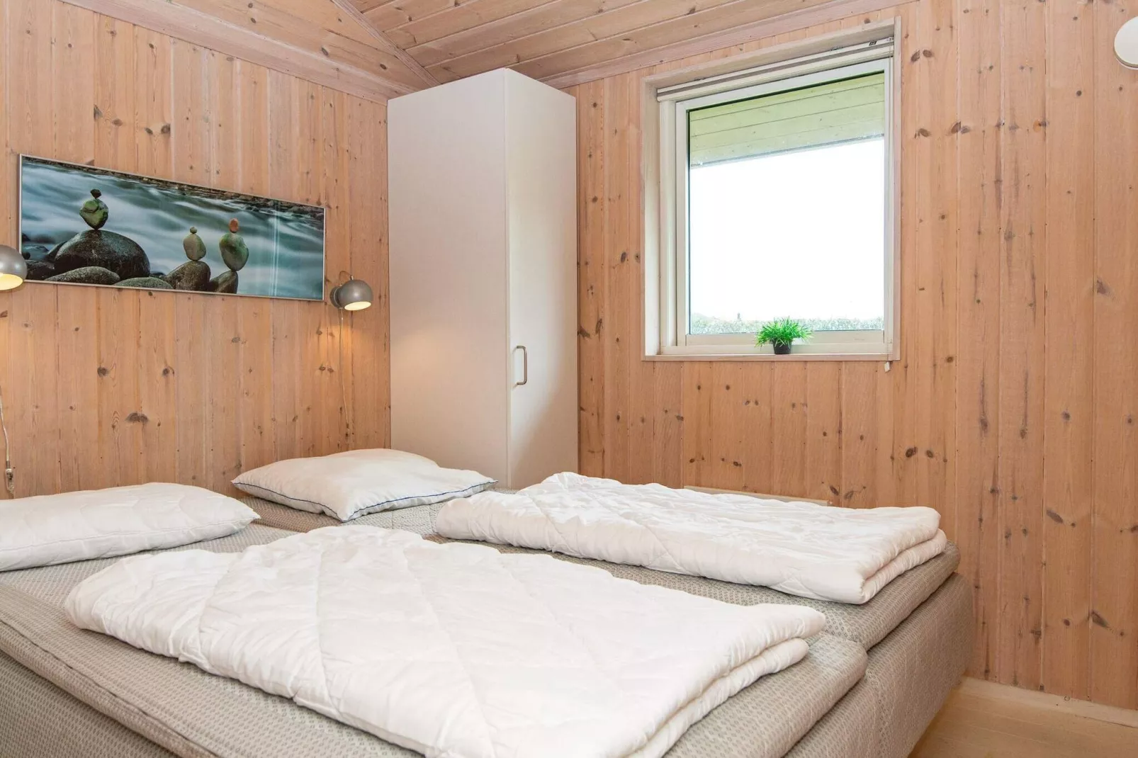 Tranquil Retreat by Sea - By Traum Ferienwohnungen-Indoor