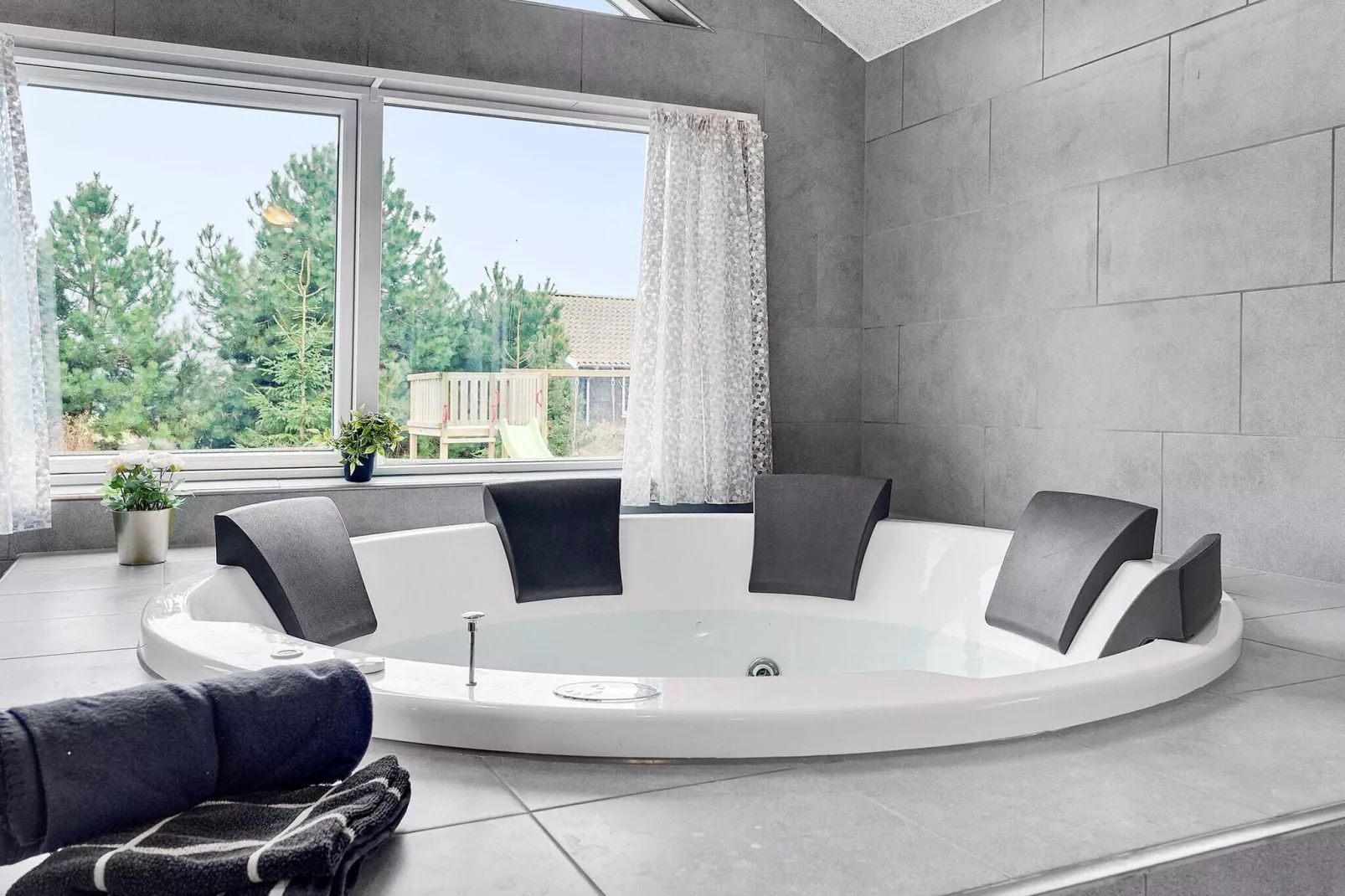 20 person holiday home in Væggerløse-Spa