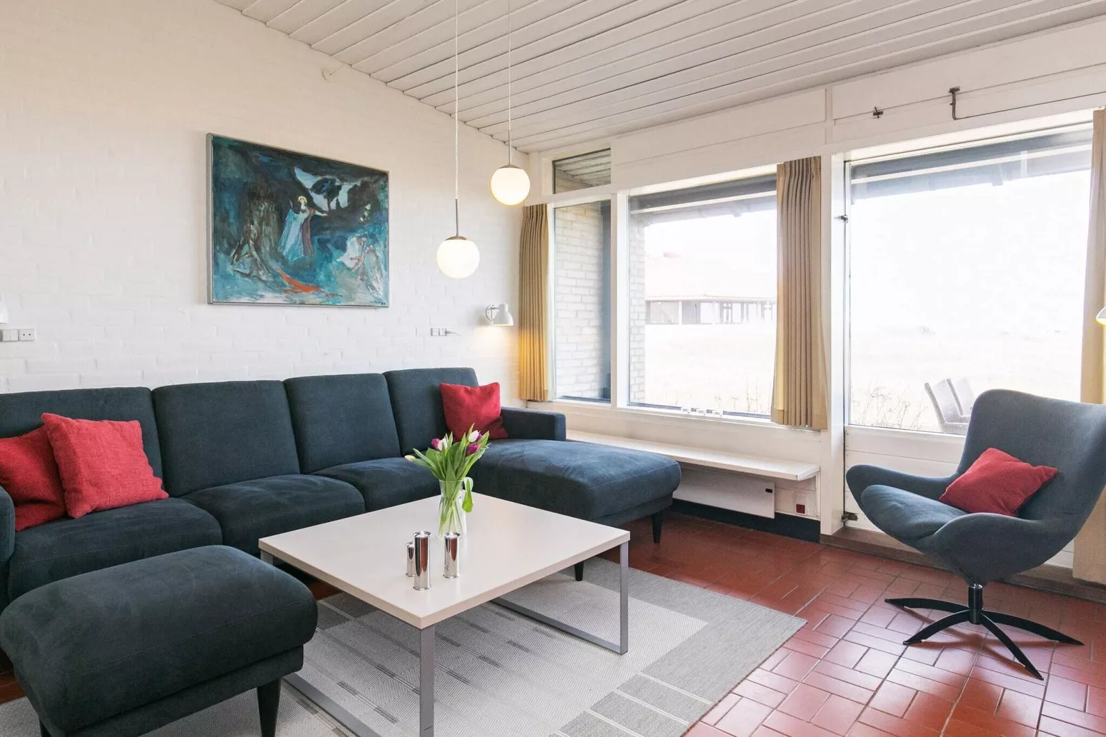 3 room,w/partially seaview-Indoor