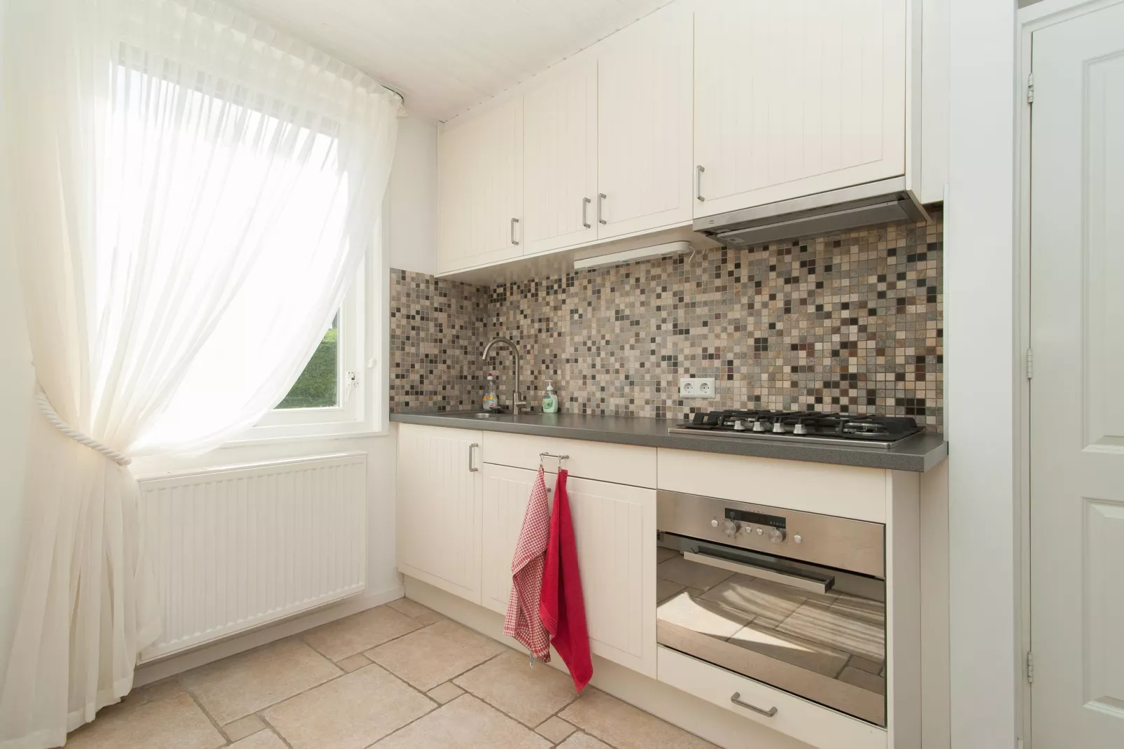 Strandhuis-Kitchen