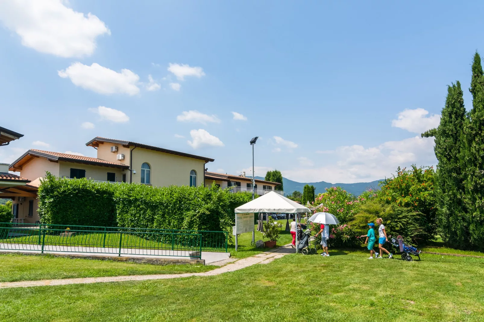 Golf A-Facilities
