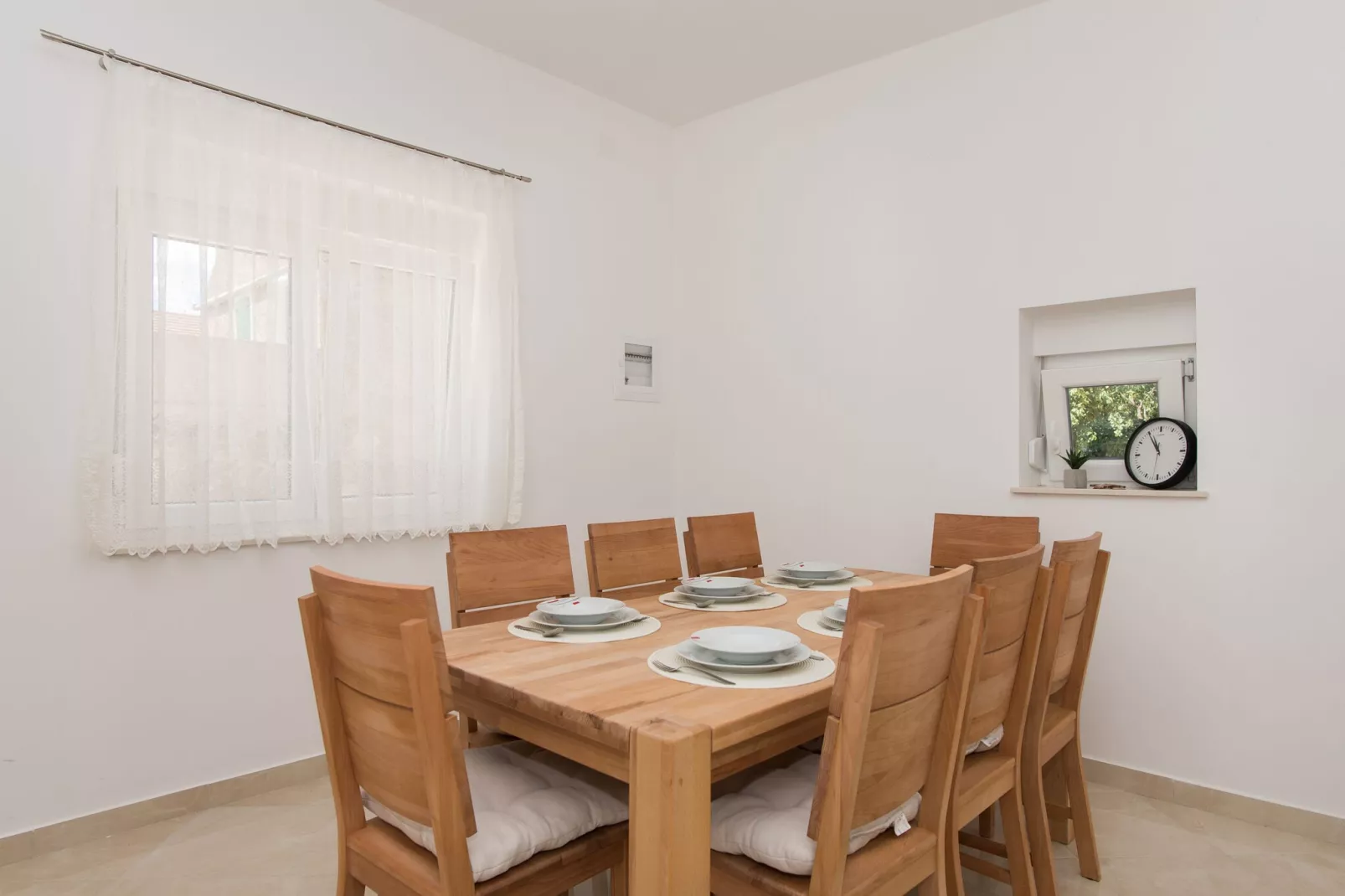 Holiday house Zara-Dining room