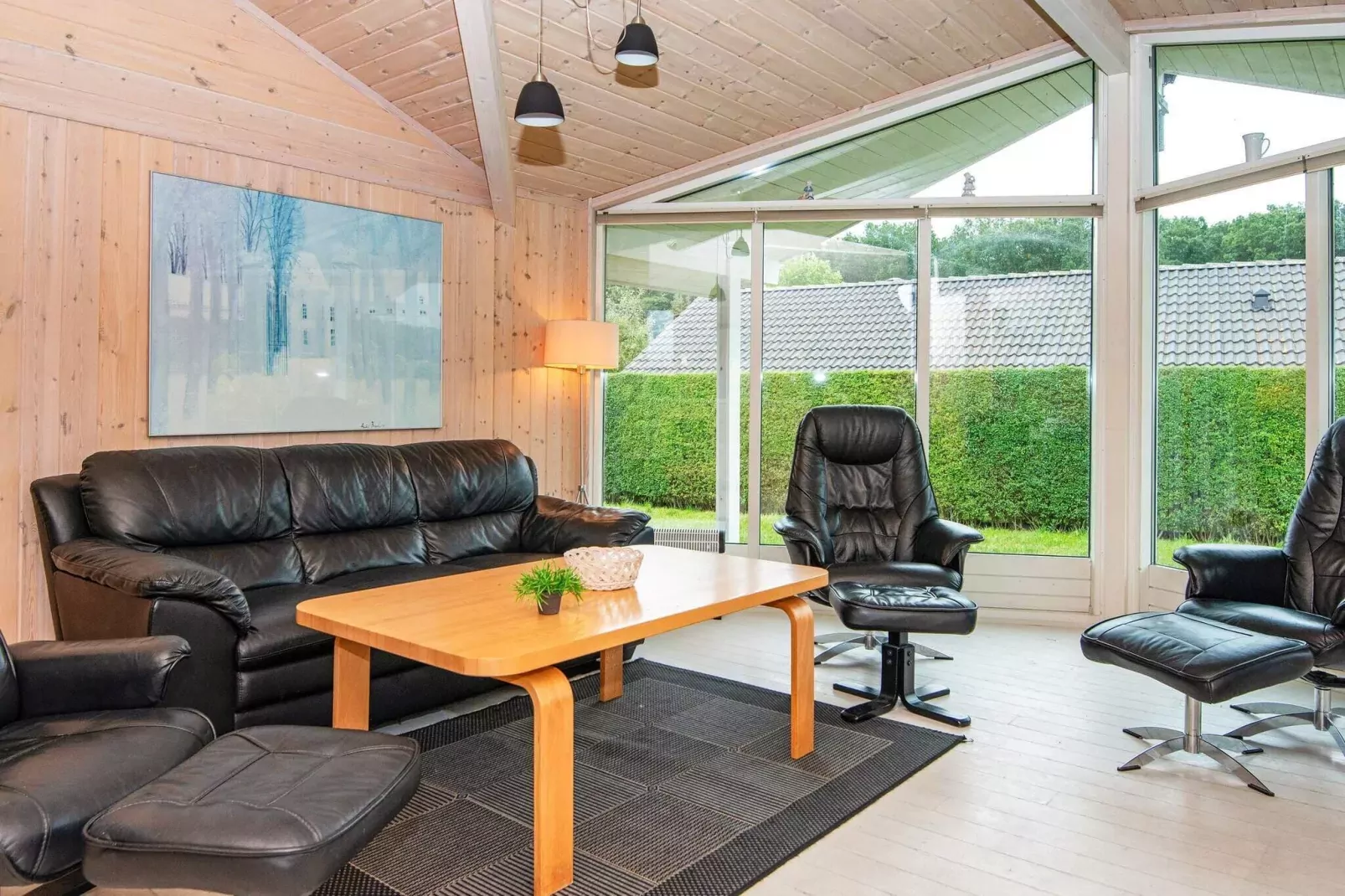 Tranquil Retreat by Sea - By Traum Ferienwohnungen-Indoor