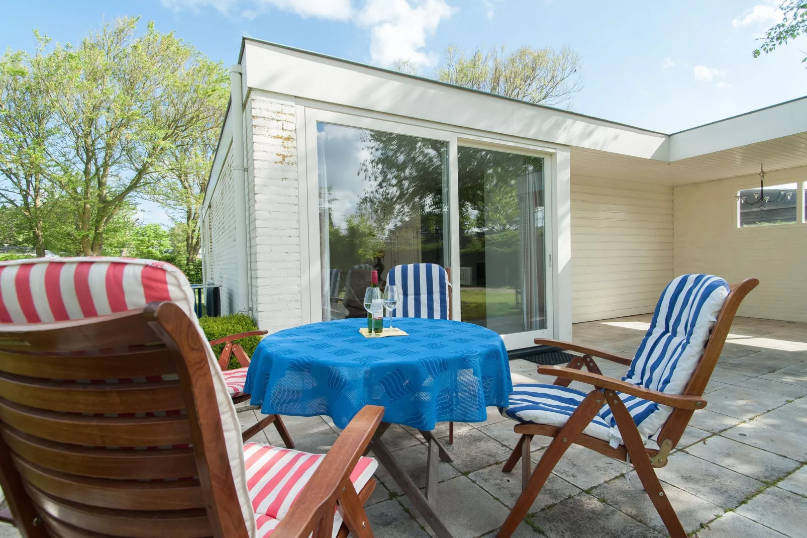 Strandhuis-Terrace balcony