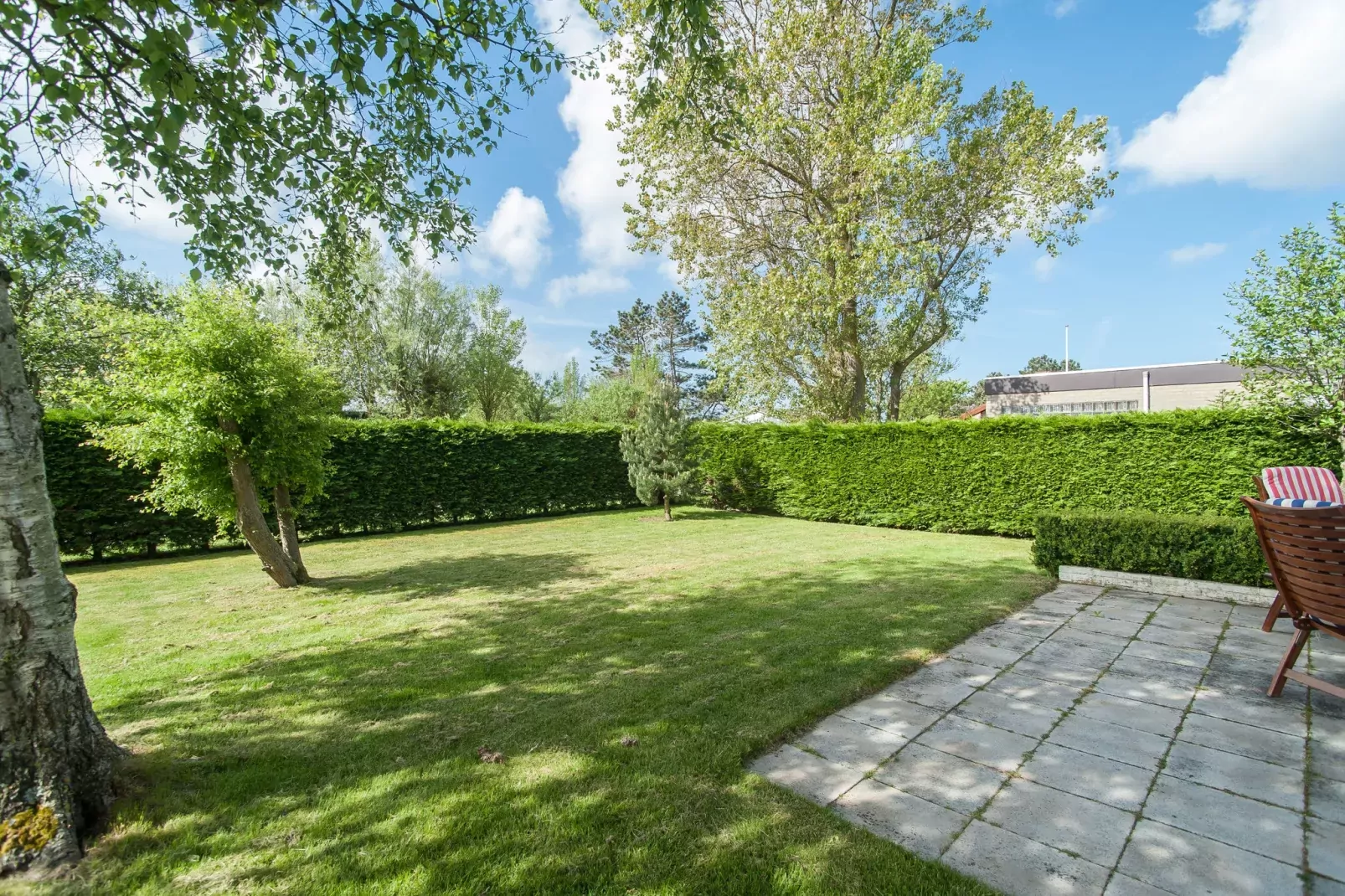 Strandhuis-Gardens summer