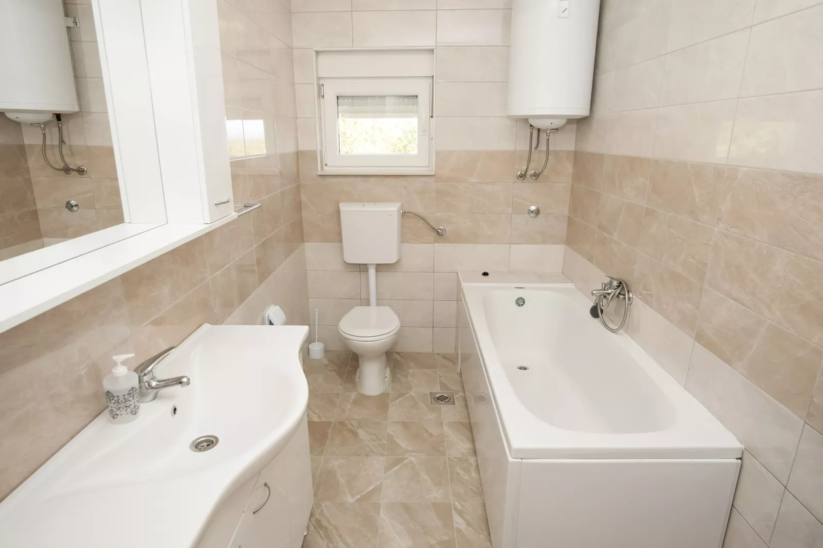 Holiday house Zara-Bathroom